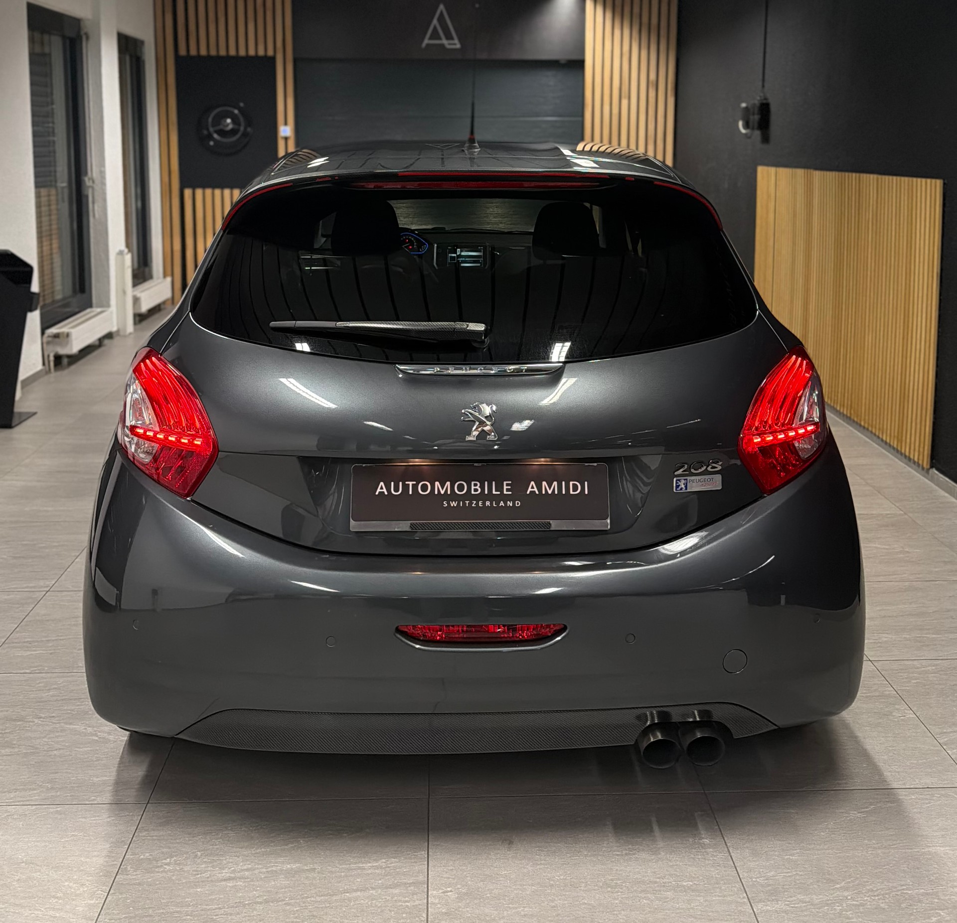 PEUGEOT 208 1.2 VTI Active-image-3
