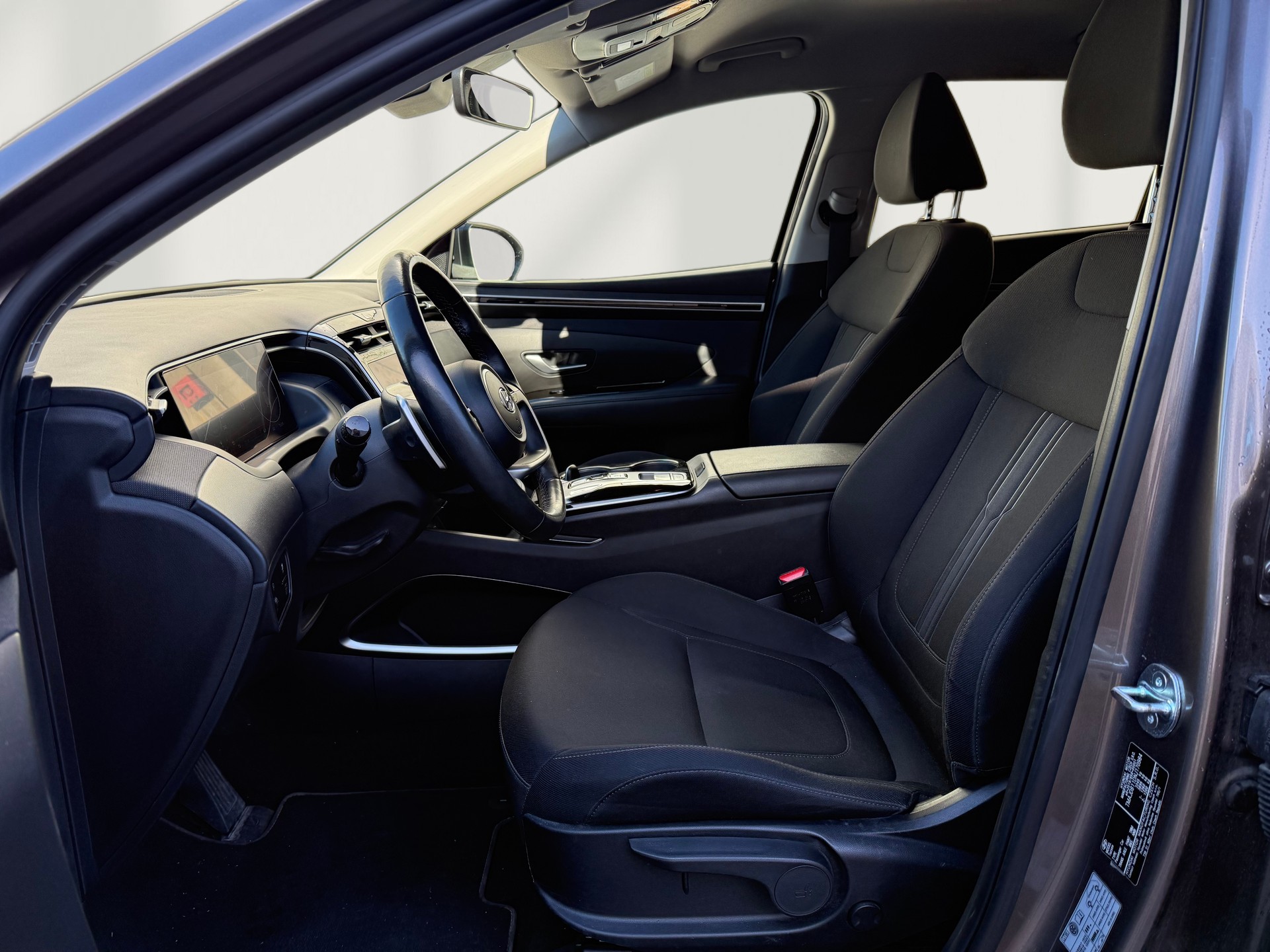 HYUNDAI Tucson 1.6 TGDI HEV Amplia 4WD(M)-image-6