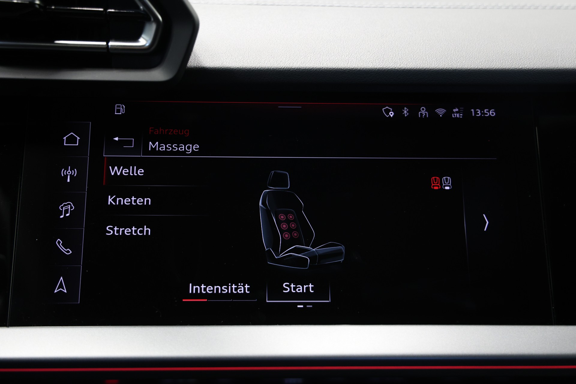 AUDI S3 Limousine TFSI quattro S-tronic *Akrapovic*Individual-Lackierung Distriktgrün*Massagesitze*-image-28