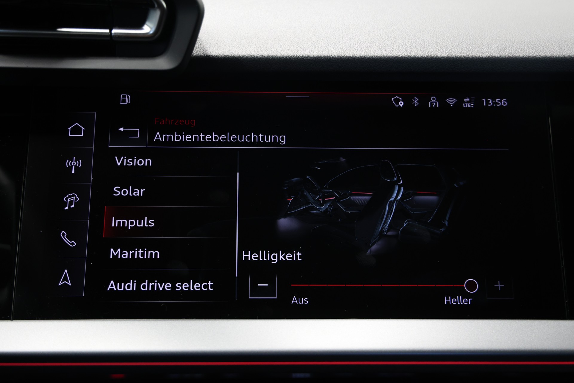 AUDI S3 Limousine TFSI quattro S-tronic *Akrapovic*Individual-Lackierung Distriktgrün*Massagesitze*-image-27
