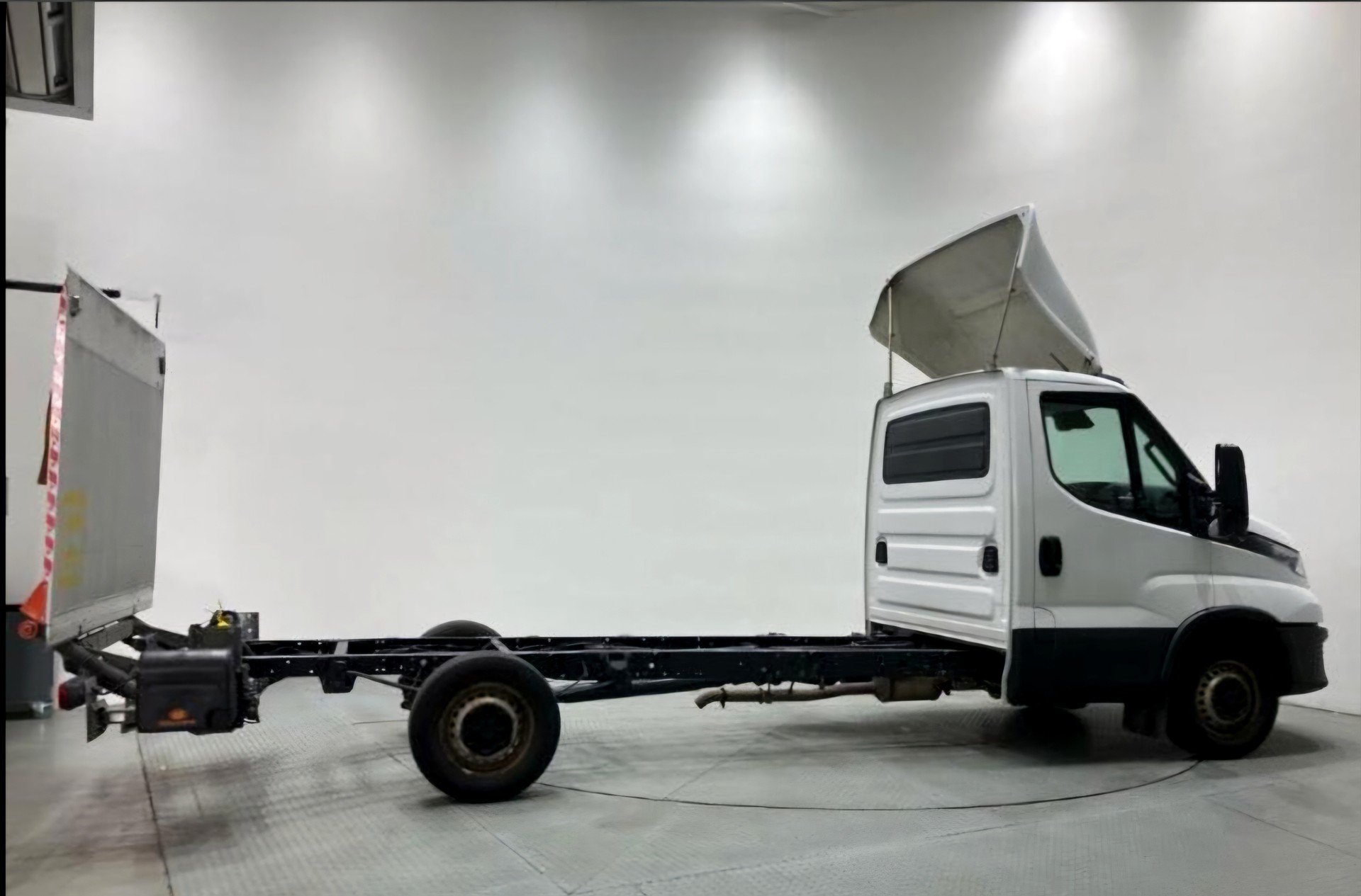 IVECO 35 S 18H 4100-image-2