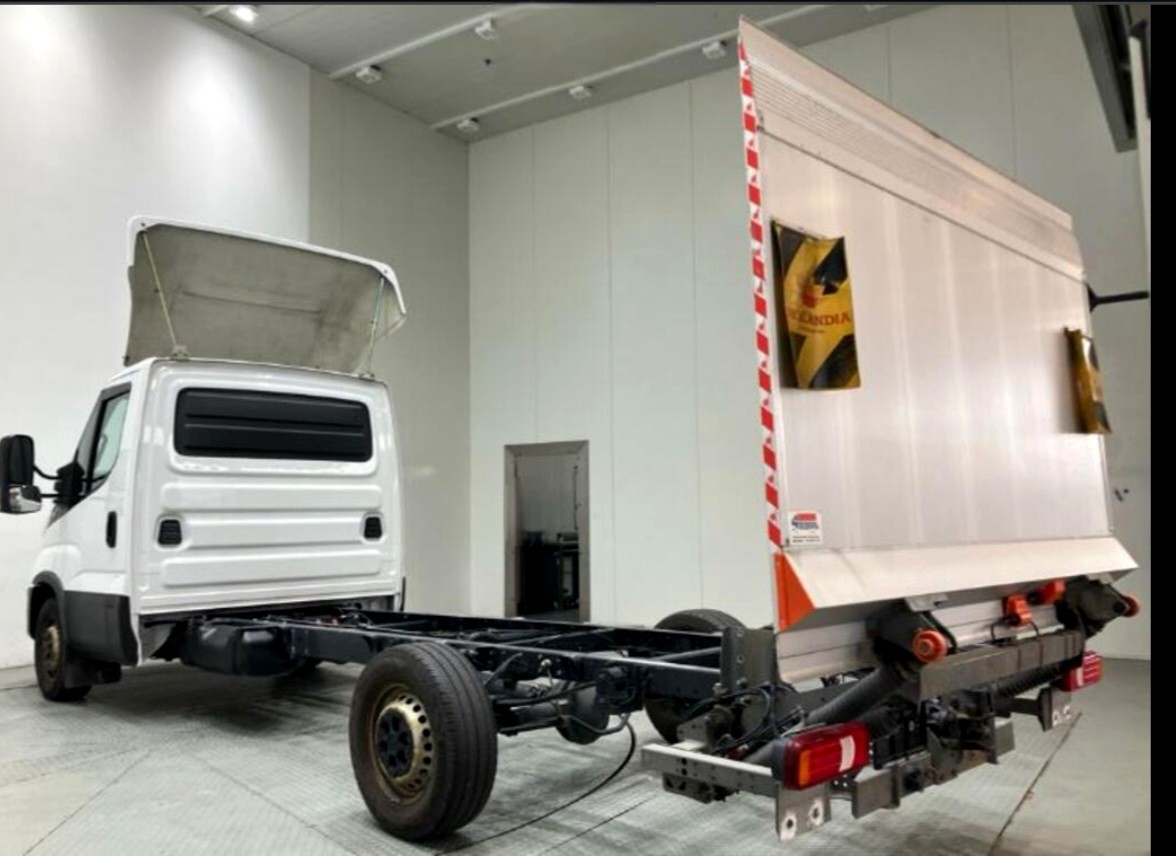 IVECO 35 S 18H 4100-image-1