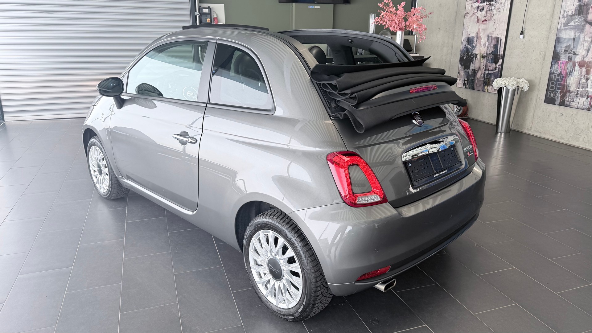 FIAT 500 C 1.0 Hybrid Swiss Edition-image-11