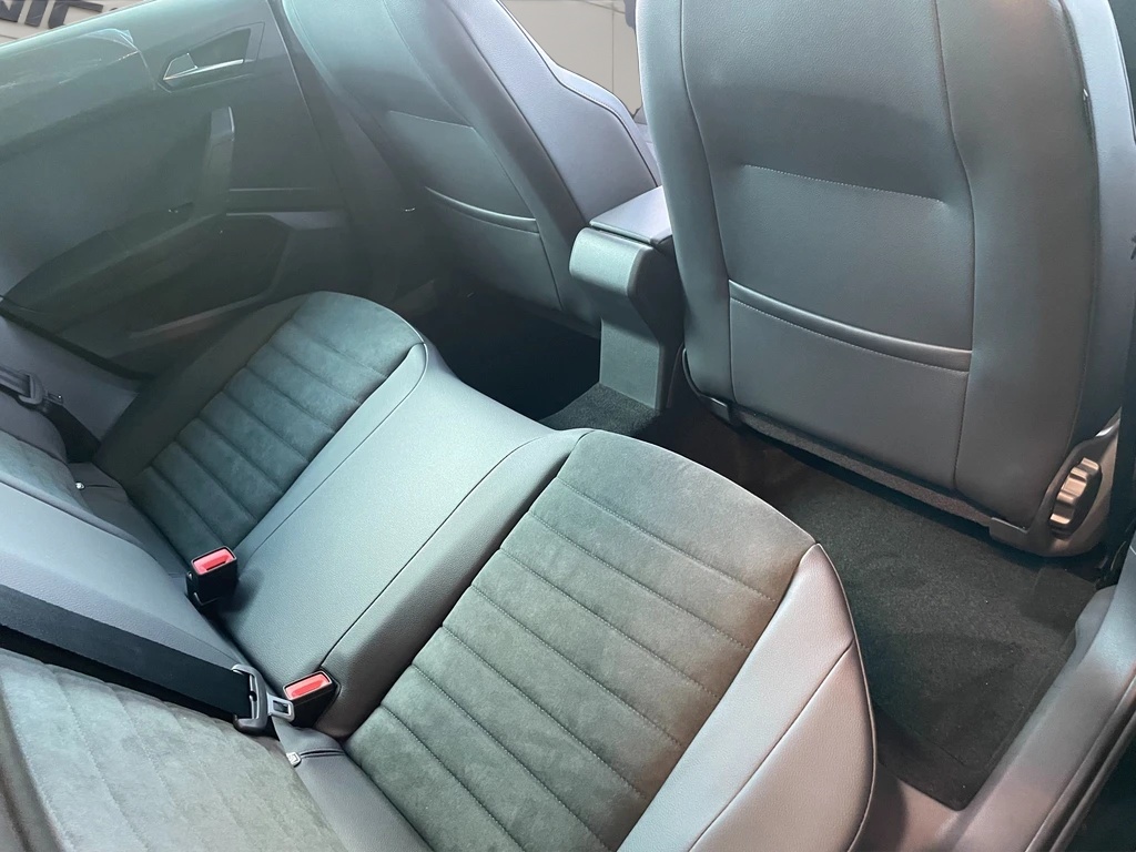 SEAT Arona 1.5 Eco TSI FR DSG-image-6