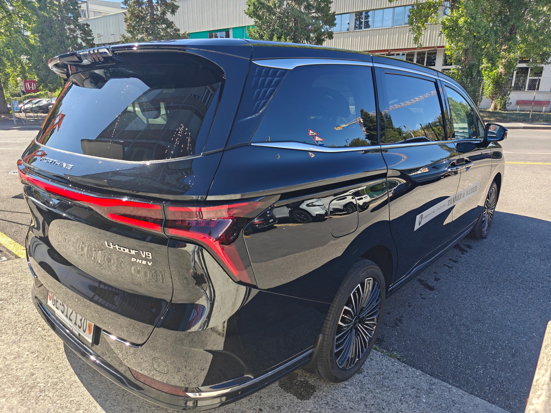 FORTHING 9 1.5T PHEV-image-10