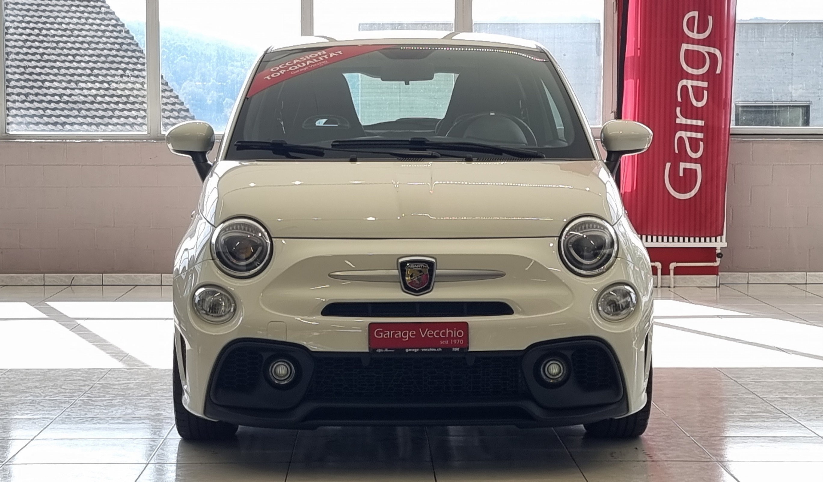 Car photo
