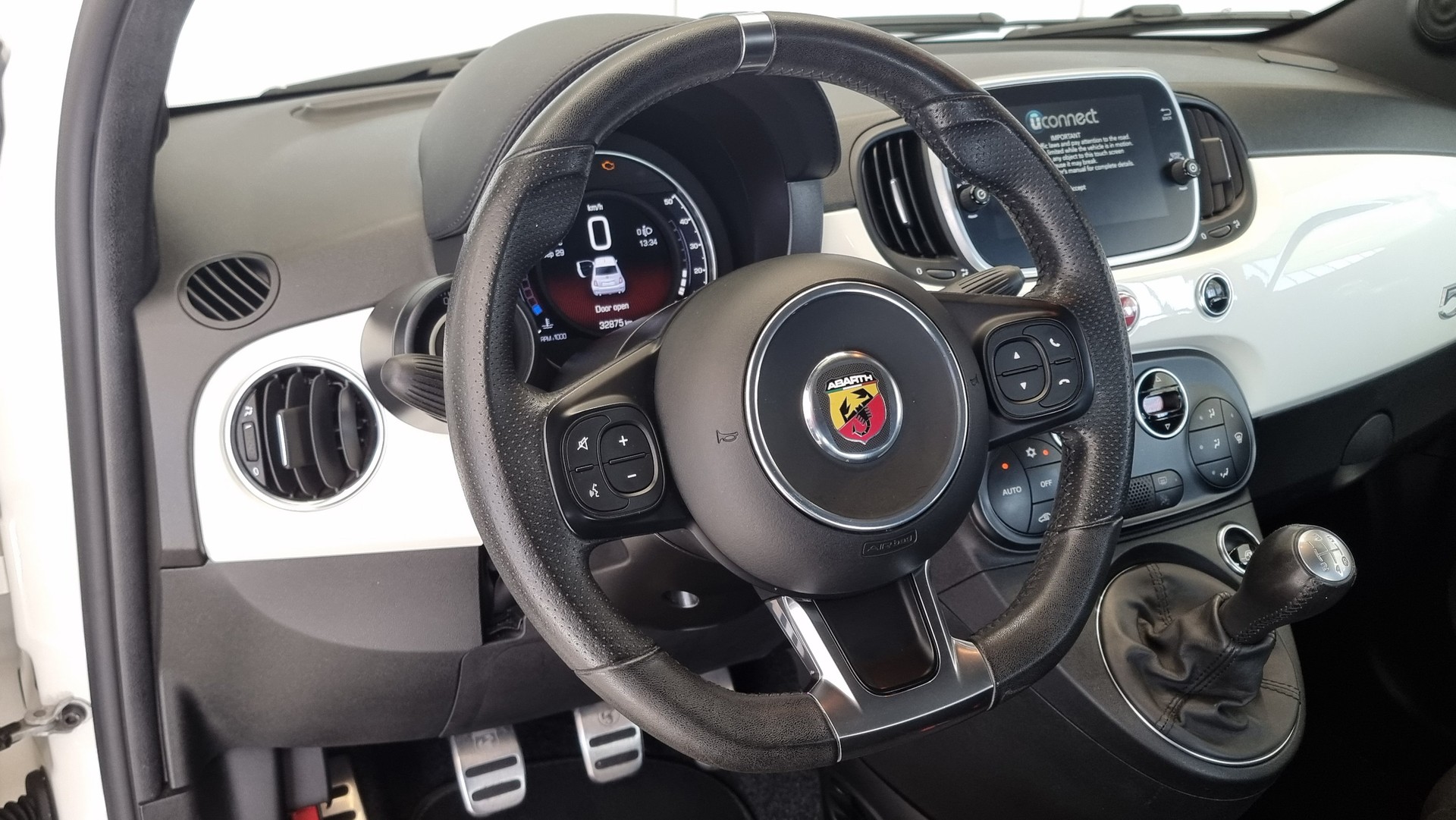 FIAT 595 Abarth 1.4 T-Jet 145-image-9