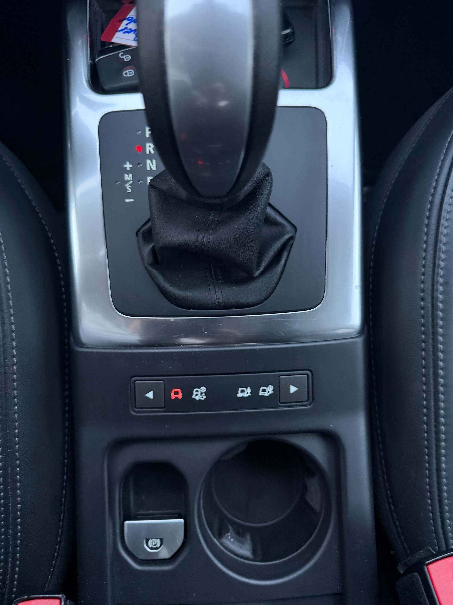 LAND ROVER Freelander 2.0 HSE Automatic-image-14