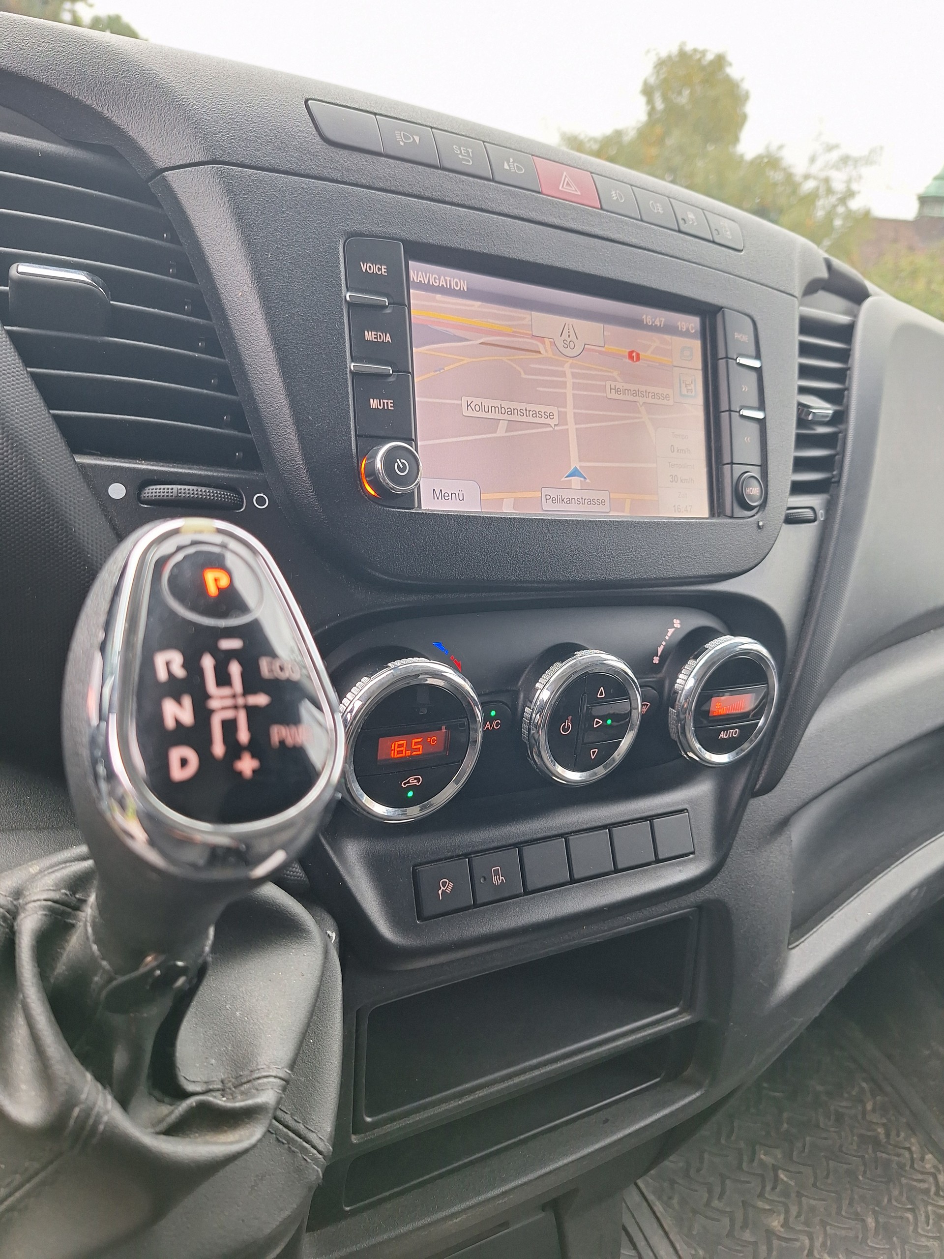 IVECO 35 S 17 V-image-12