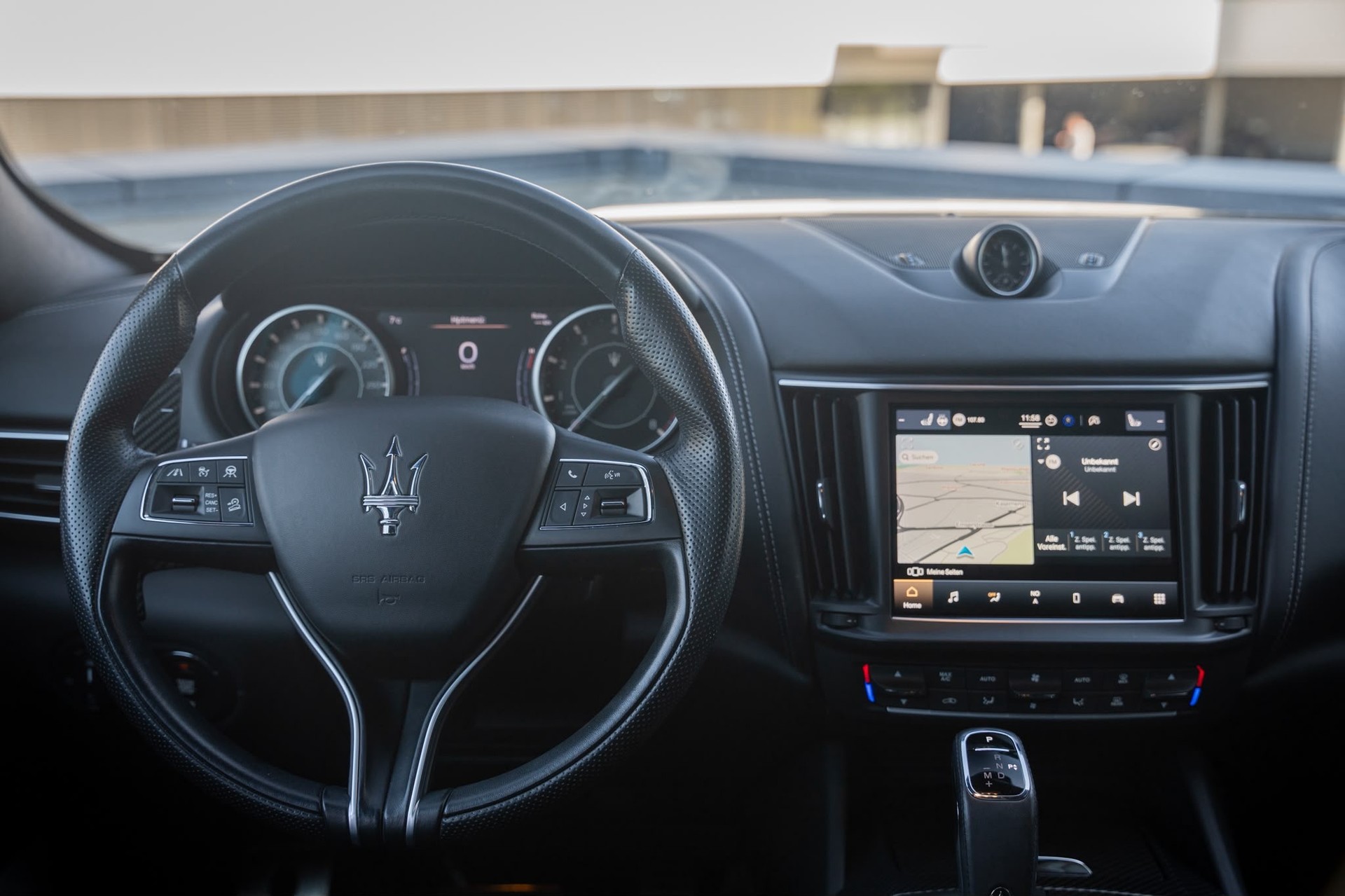MASERATI Levante S 3.0 V6 GranSport Automatica-image-11