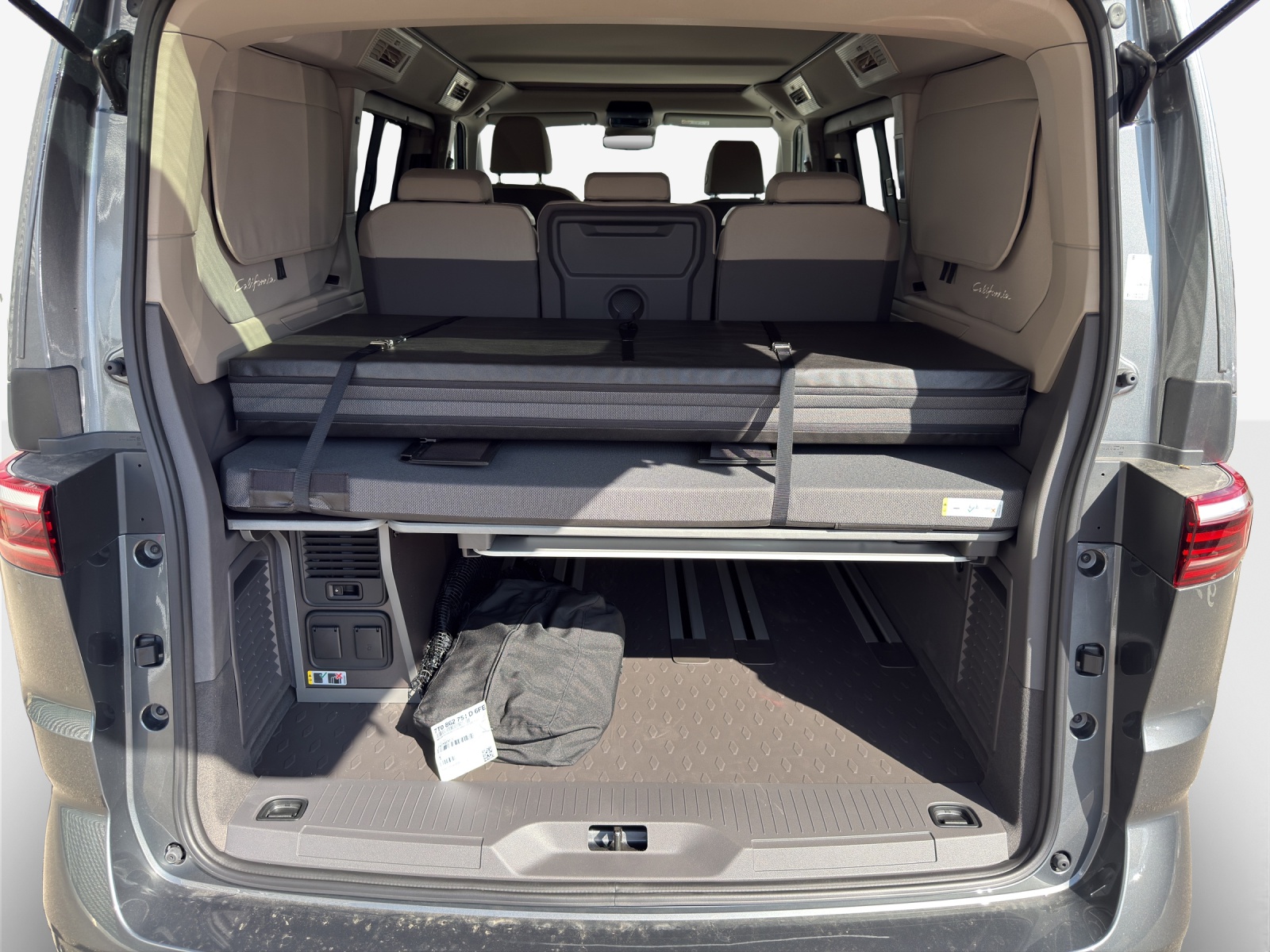 VW California Beach Tour Liberty 2.0TDi 150PS DSG-image-12