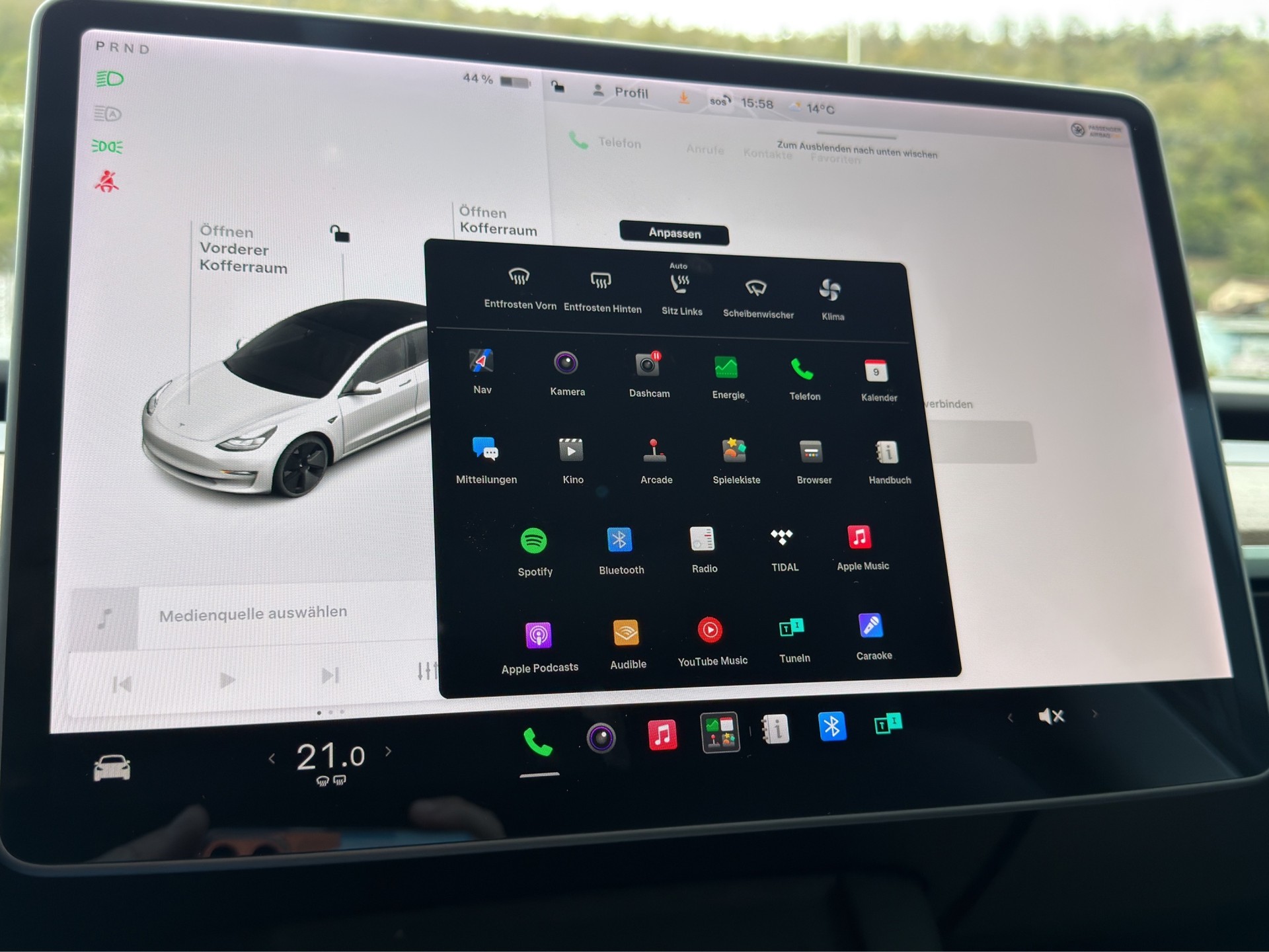 TESLA Model 3 Long Range Dual Motor AWD*mit AHK*Ab MFK,1 Jahr oder 20'000km Garantie auf Motor und Getriebe*-image-19