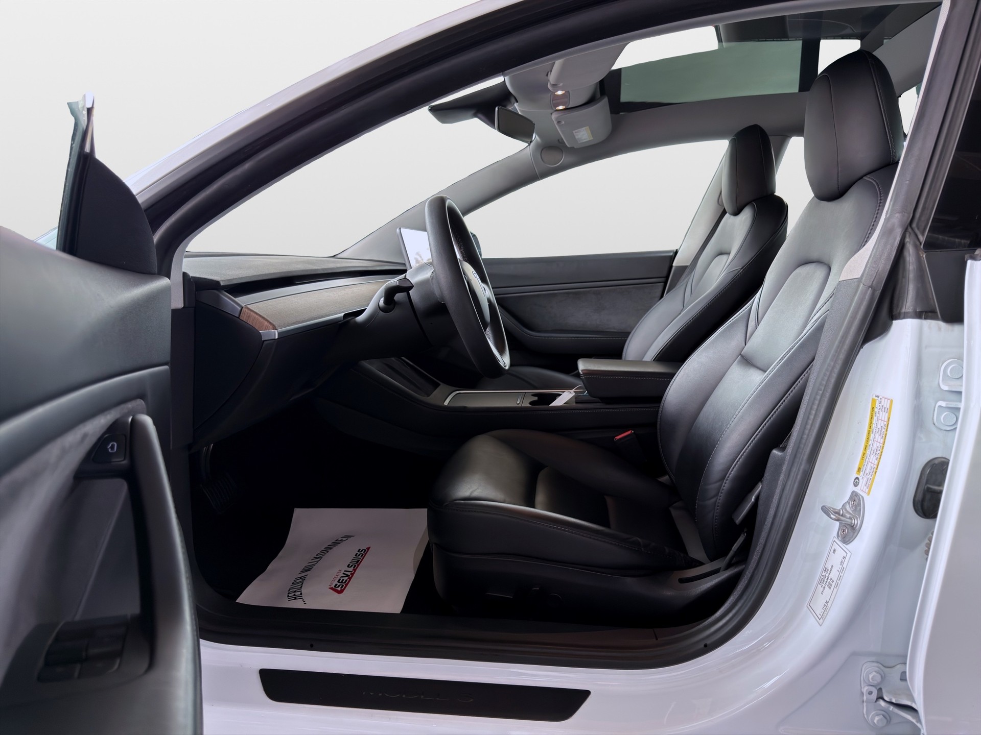 TESLA Model 3 Long Range Dual Motor AWD*mit AHK*Ab MFK,1 Jahr oder 20'000km Garantie auf Motor und Getriebe*-image-9
