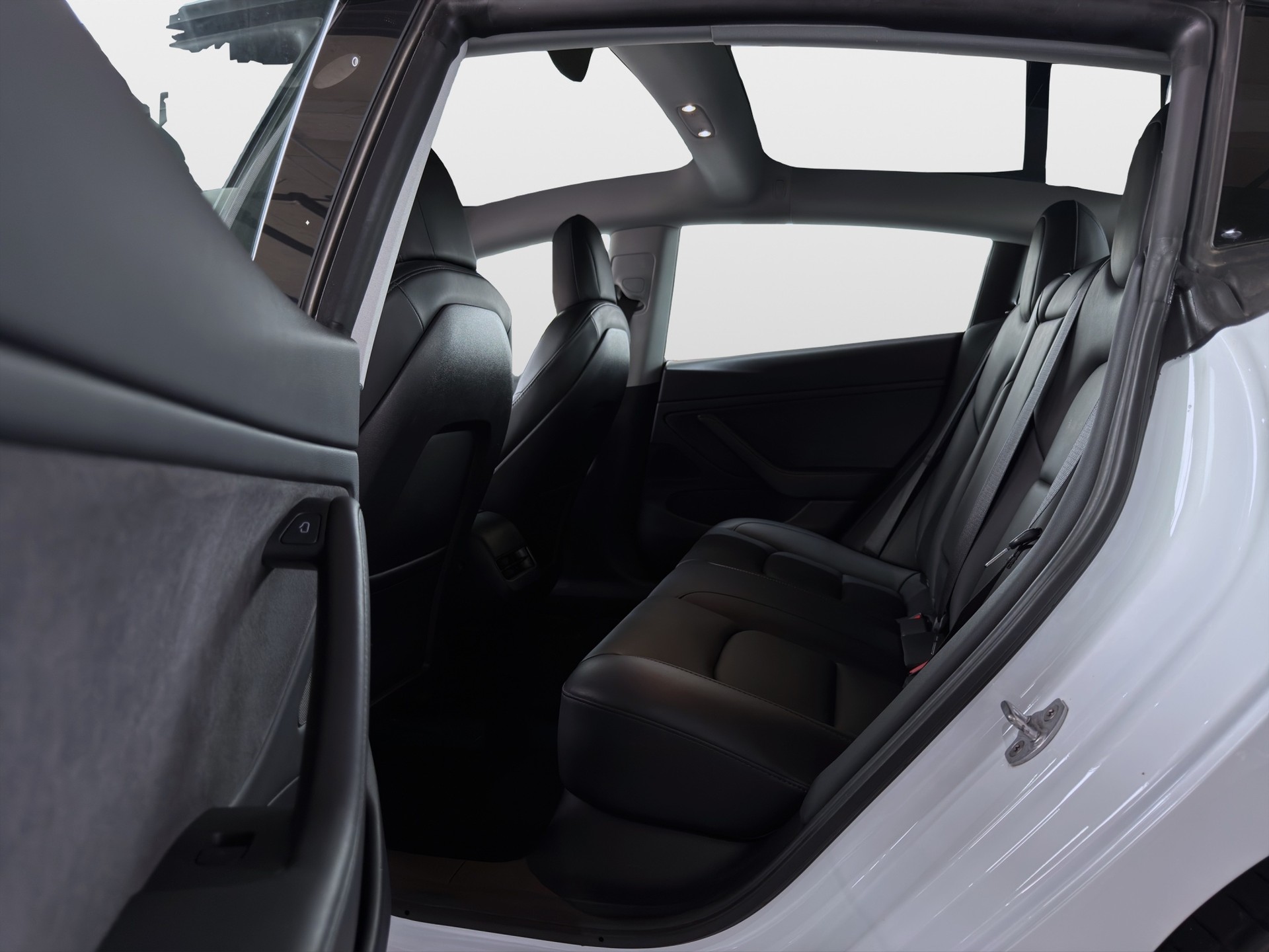 TESLA Model 3 Long Range Dual Motor AWD*mit AHK*Ab MFK,1 Jahr oder 20'000km Garantie auf Motor und Getriebe*-image-10