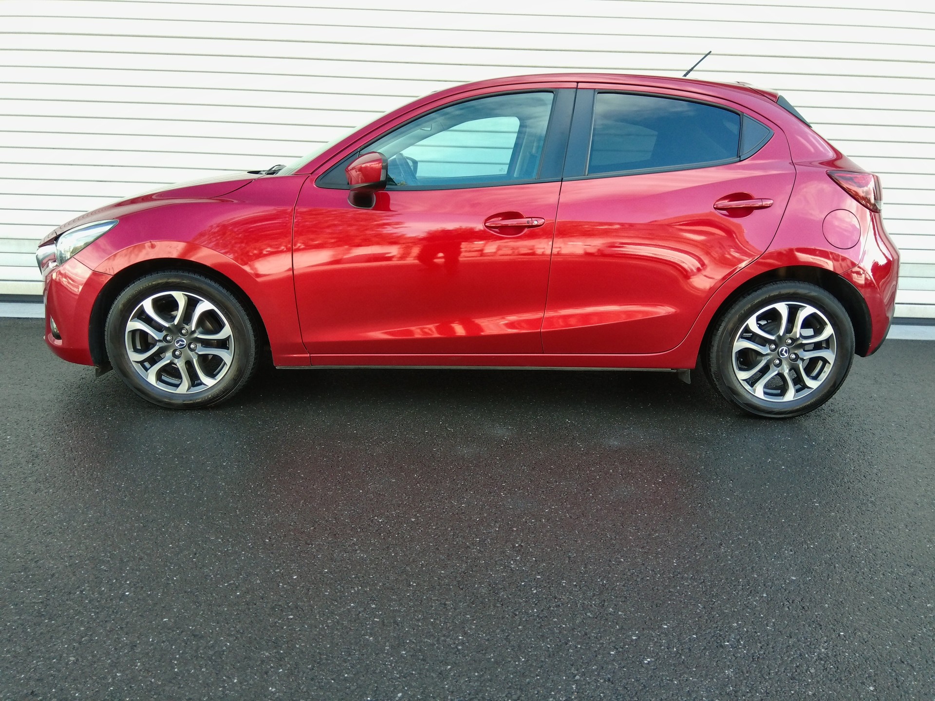 MAZDA 2 1.5i 16V Skyactiv-G Revolution-image-4