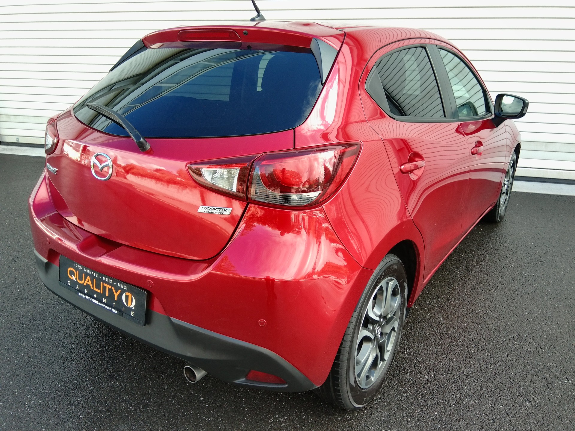 MAZDA 2 1.5i 16V Skyactiv-G Revolution-image-2