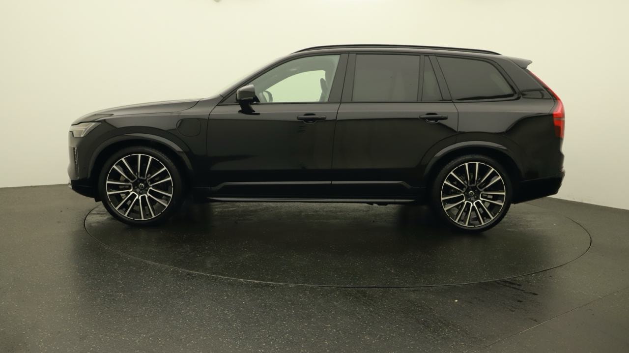 VOLVO XC90 T8 AWD PluginHybrid Black Edition Geartronic-image-1