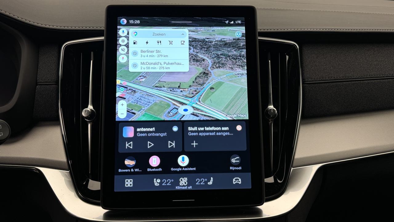 VOLVO XC90 T8 AWD PluginHybrid Black Edition Geartronic-image-7