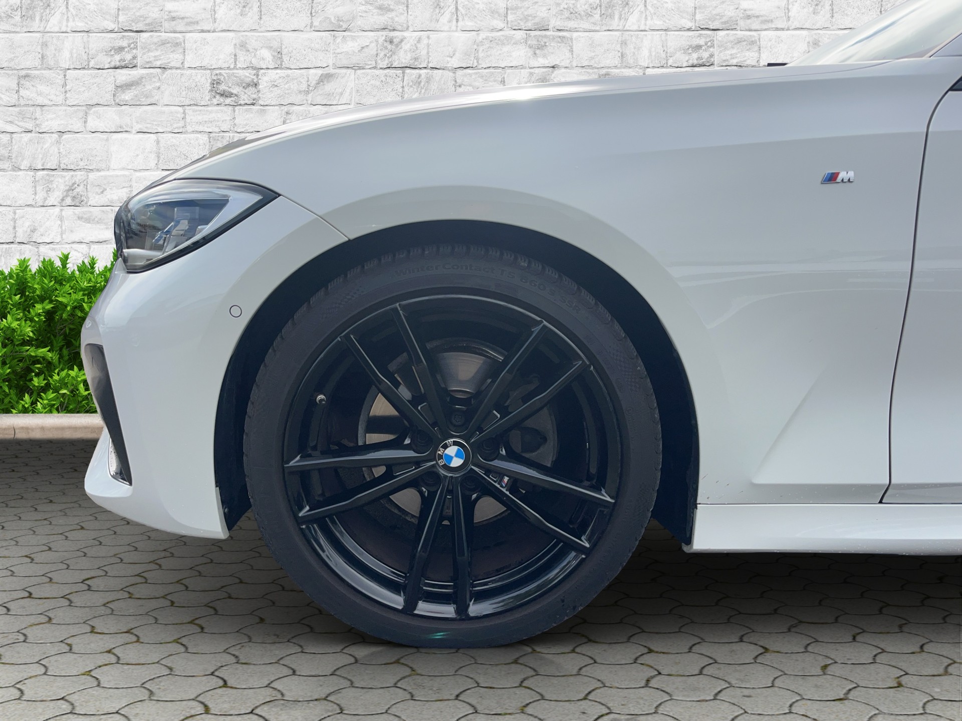 BMW 320d xDrive Touring M Sport Steptronic-image-8