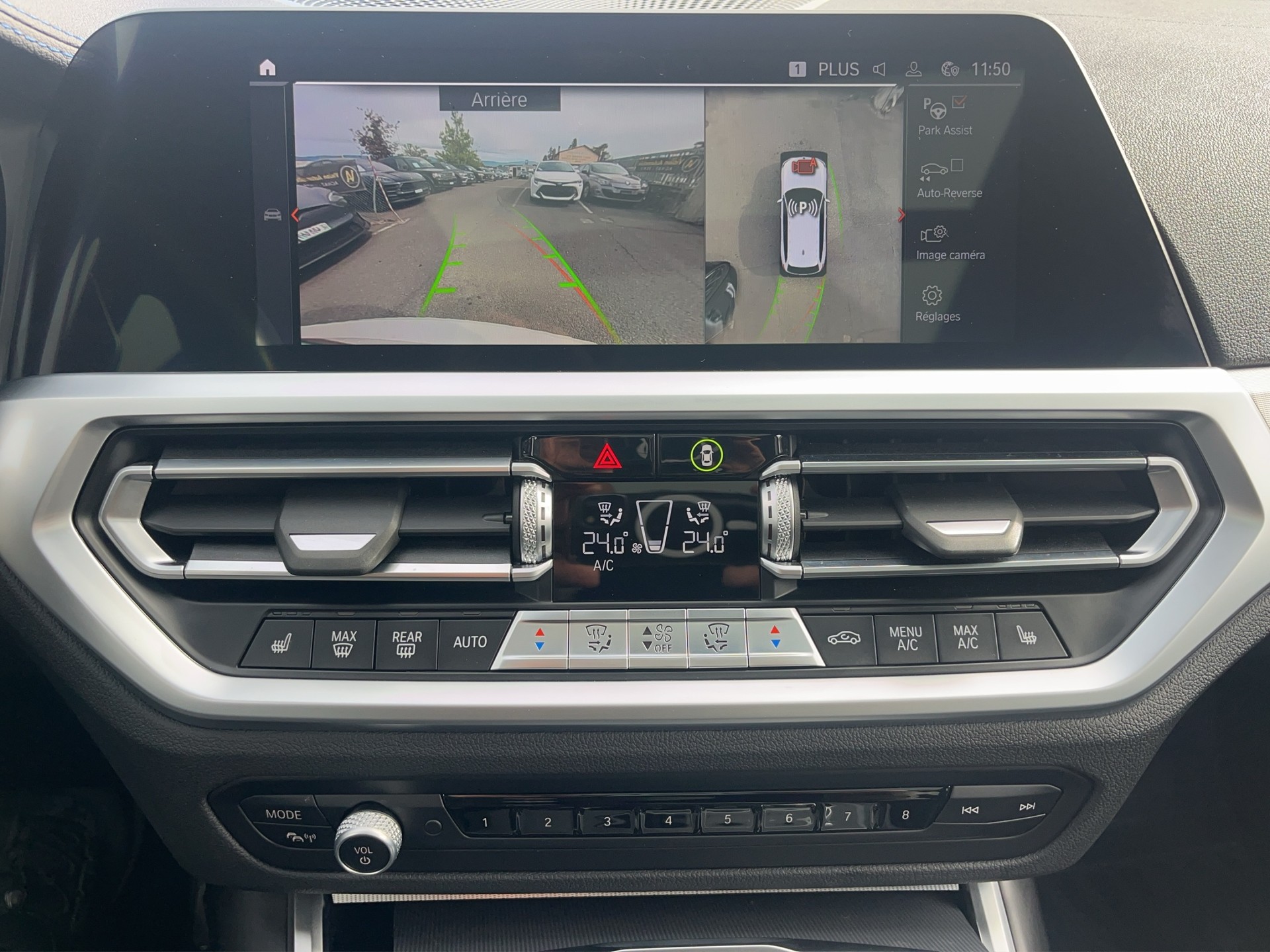 BMW 320d xDrive Touring M Sport Steptronic-image-10