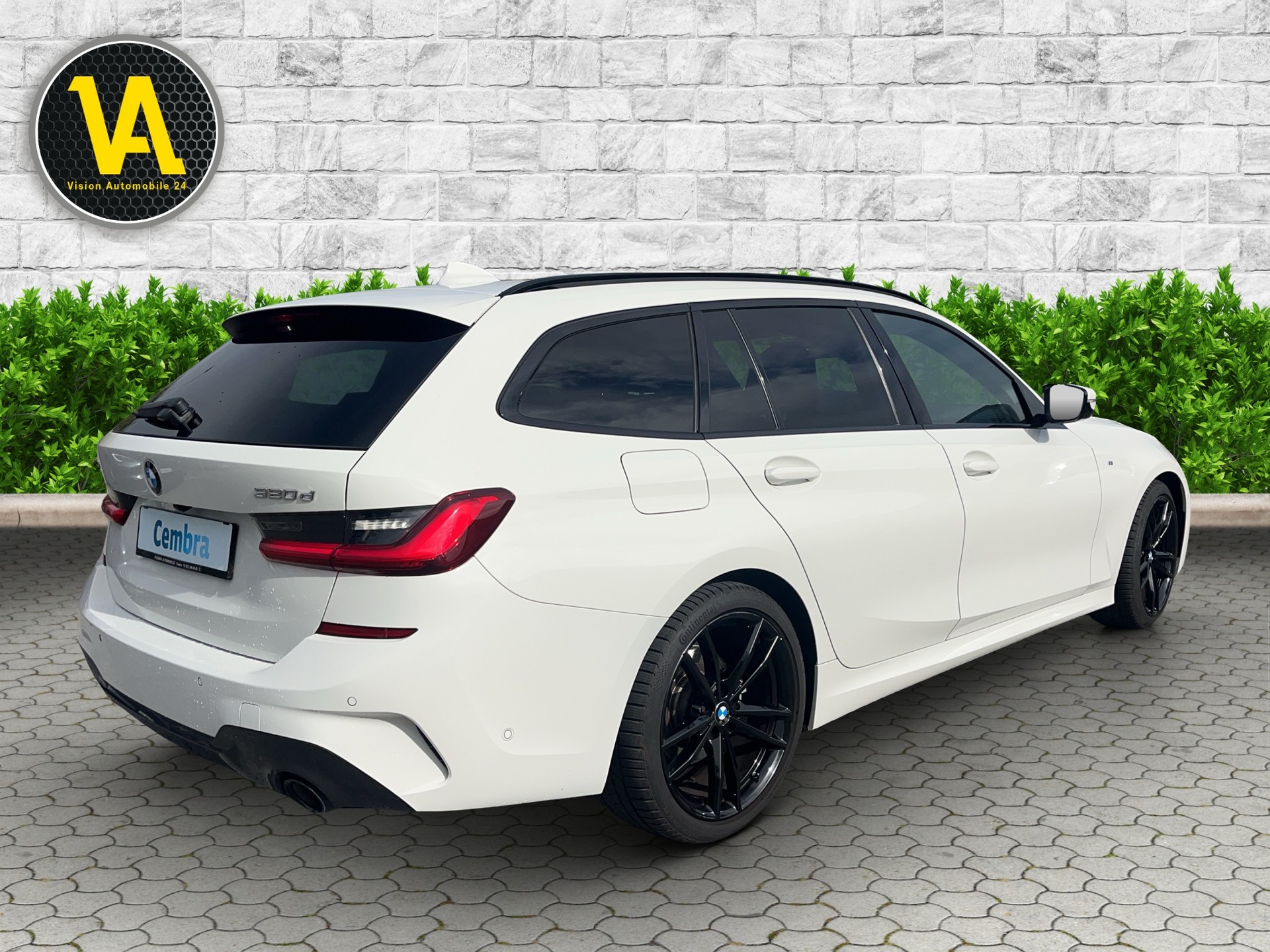 BMW 320d xDrive Touring M Sport Steptronic-image-5