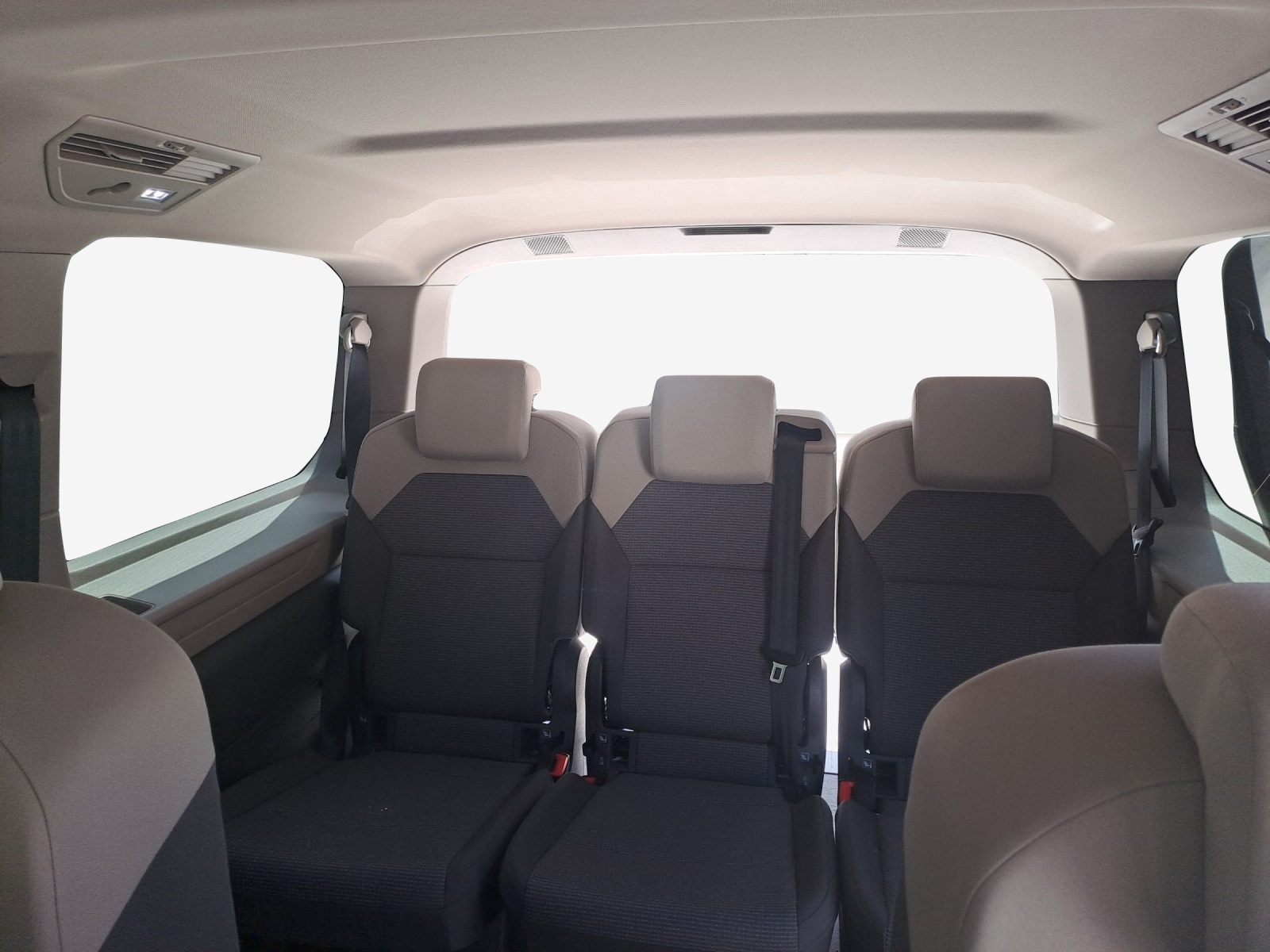 VW Multivan 2.0 TDI Liberty DSG-image-10