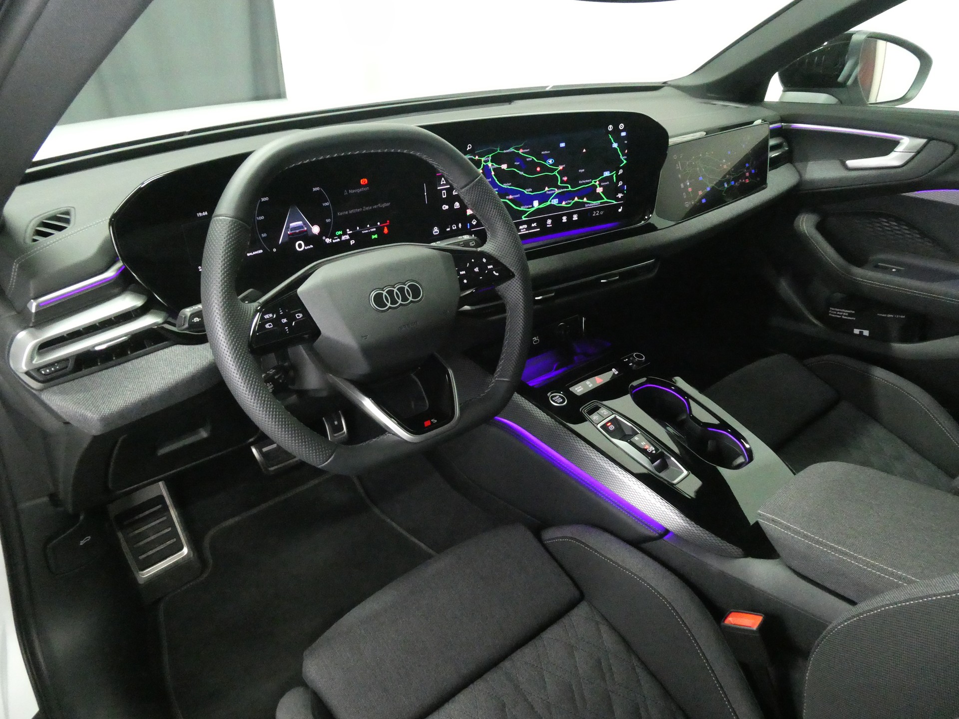 AUDI A5 Avant 2.0 TFSI S tronic S Line Edition - Navi - MMI Beifahrerdisplay - Matrix LED - Keyless - 360° Kamera - 204 PS-image-8