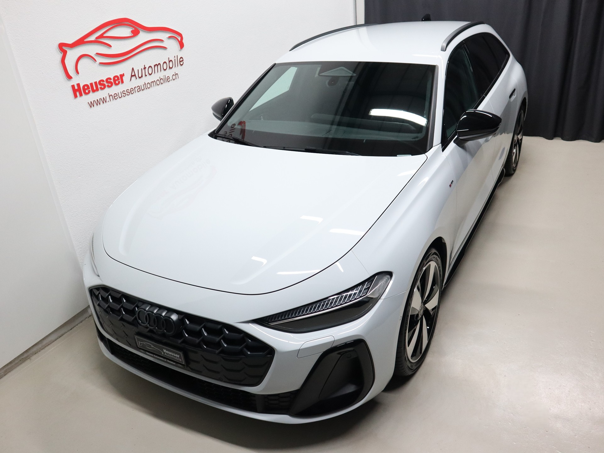 AUDI A5 Avant 2.0 TFSI S tronic S Line Edition - Navi - MMI Beifahrerdisplay - Matrix LED - Keyless - 360° Kamera - 204 PS-image-2