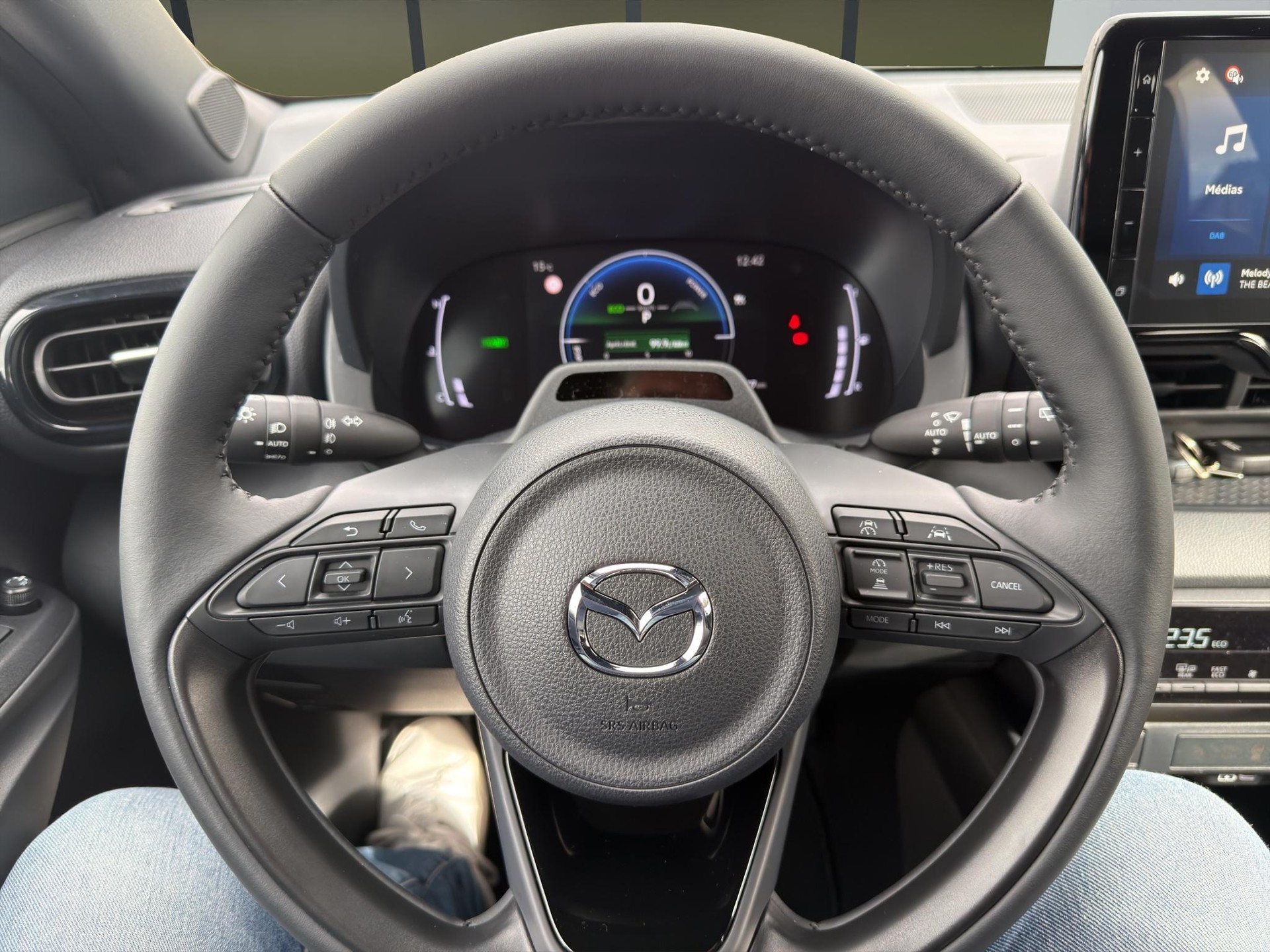 MAZDA 2 1.5 Hybrid Homura-image-9