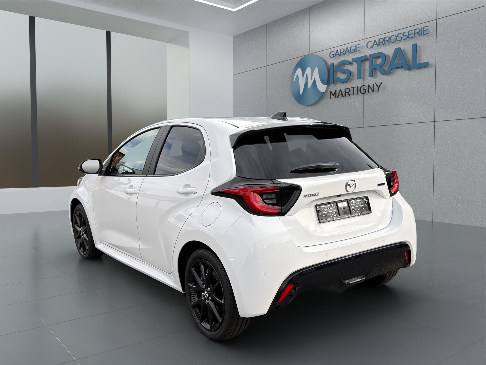 MAZDA 2 1.5 Hybrid Homura-showroom-element-2