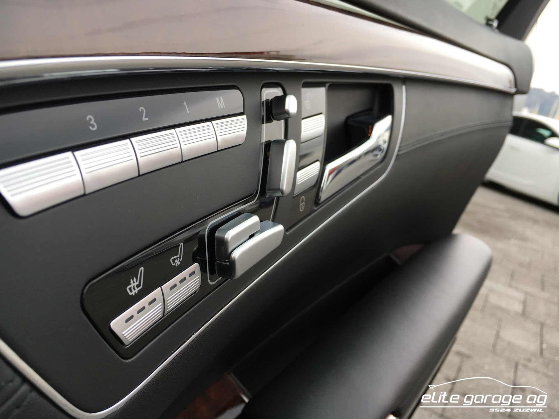 MERCEDES-BENZ S 65 AMG L Automatic-image-12