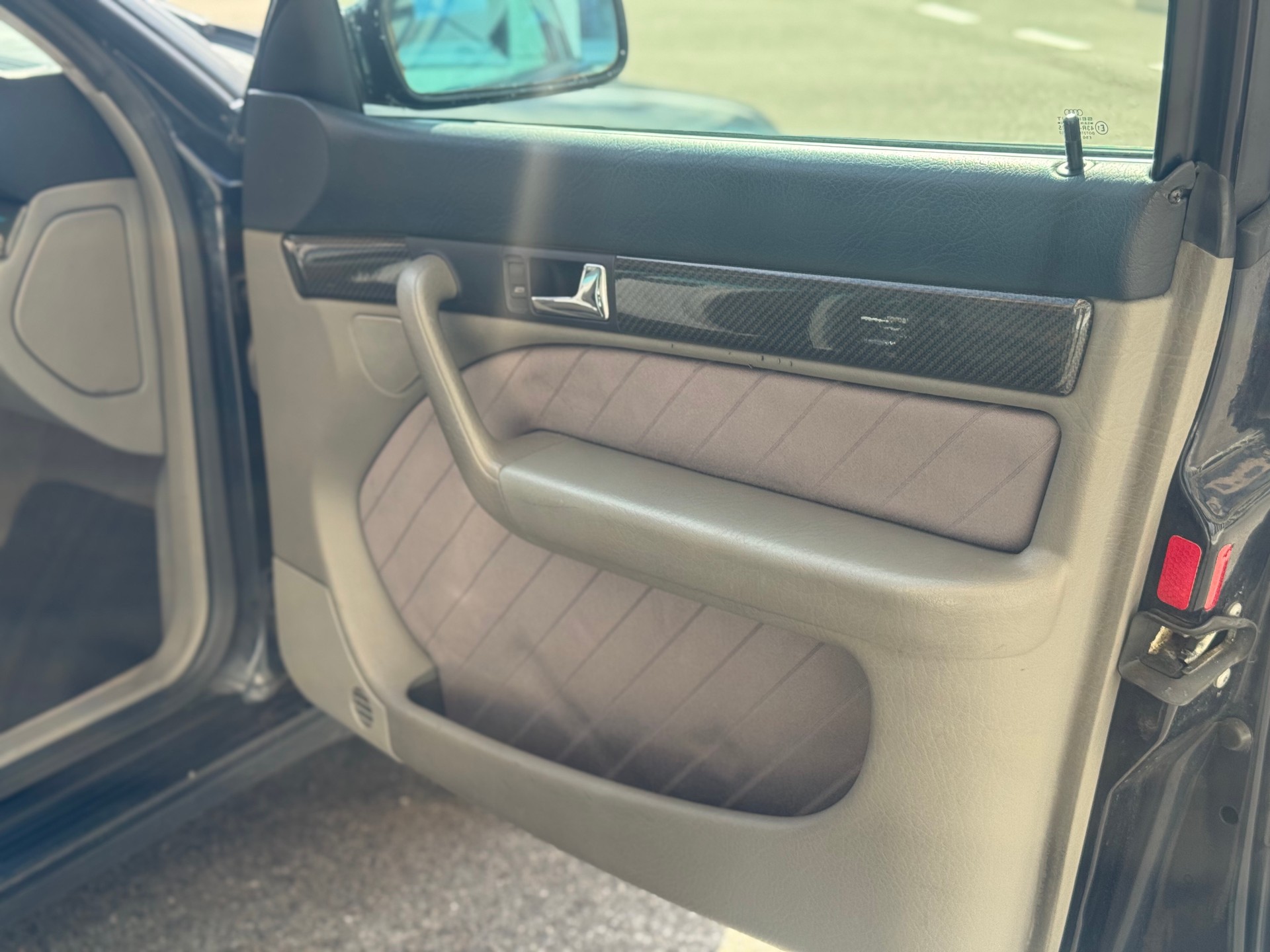 AUDI 100 Avant S4 quattro 2.2 Turbo 5 Zylinder-image-12