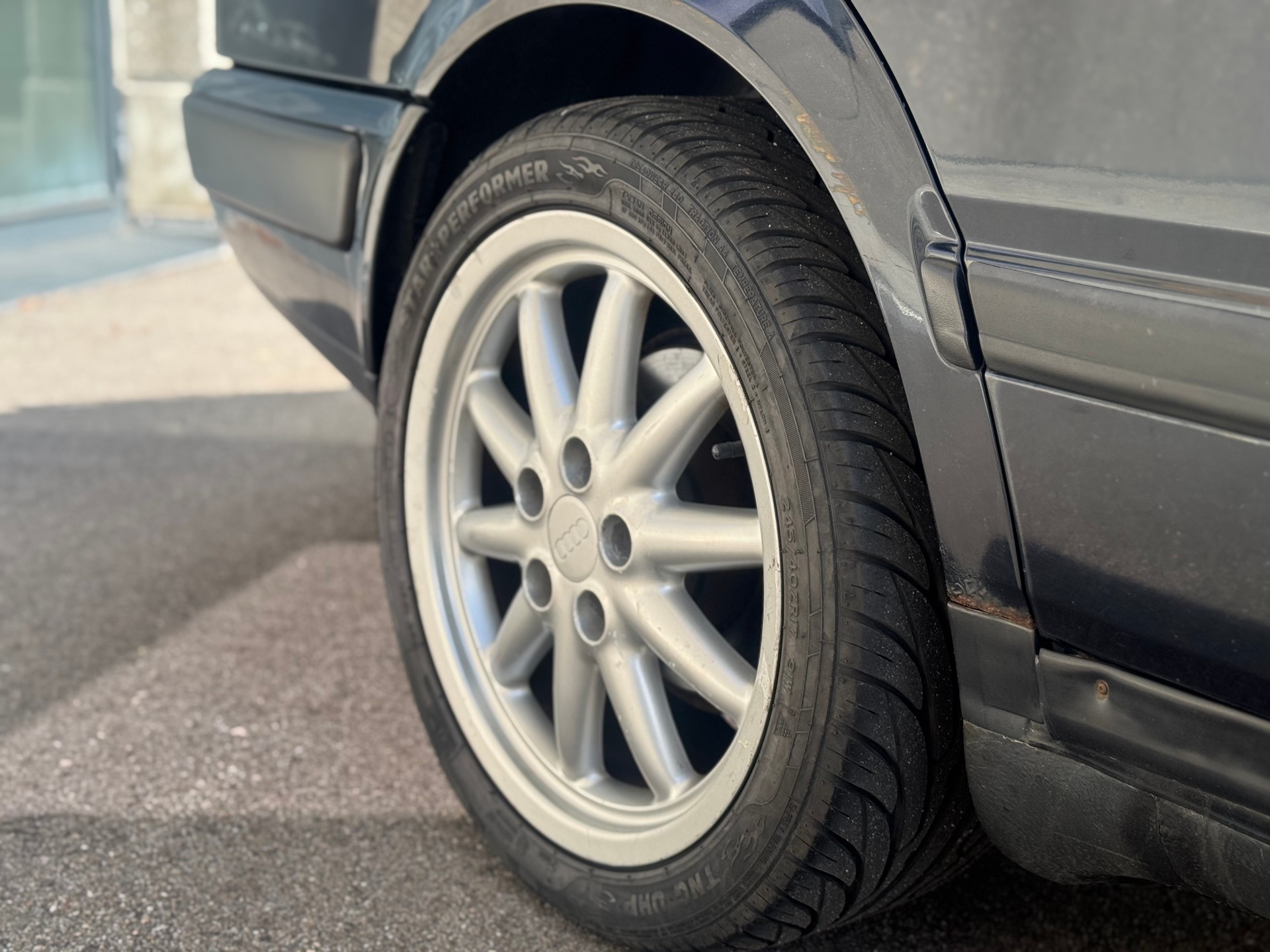 AUDI 100 Avant S4 quattro 2.2 Turbo 5 Zylinder-image-6