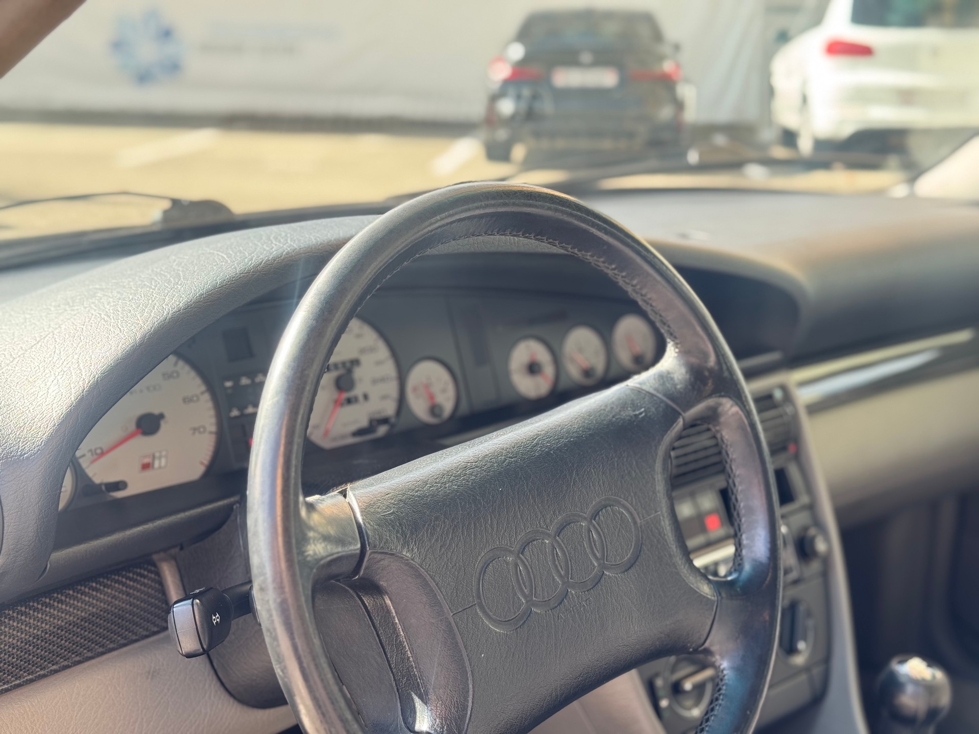 AUDI 100 Avant S4 quattro 2.2 Turbo 5 Zylinder-image-13