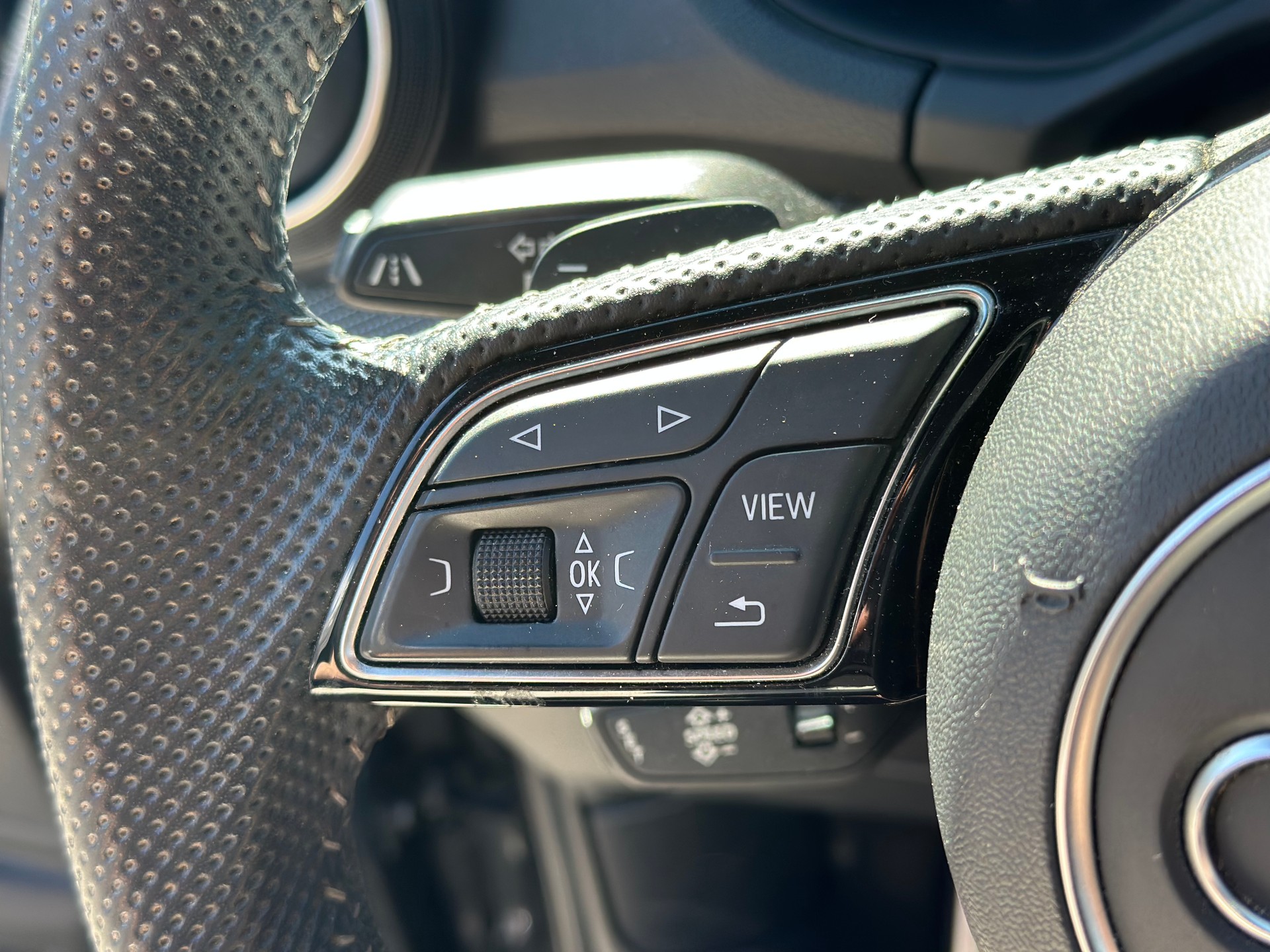 AUDI Q2 35 TFSI Sport S-tronic-image-21
