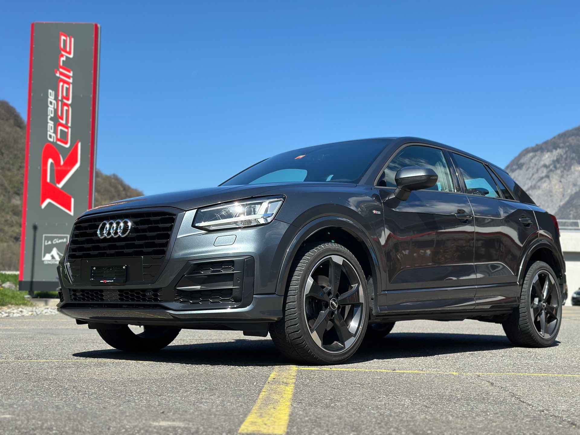 AUDI Q2 35 TFSI Sport S-tronic-showroom-element-1