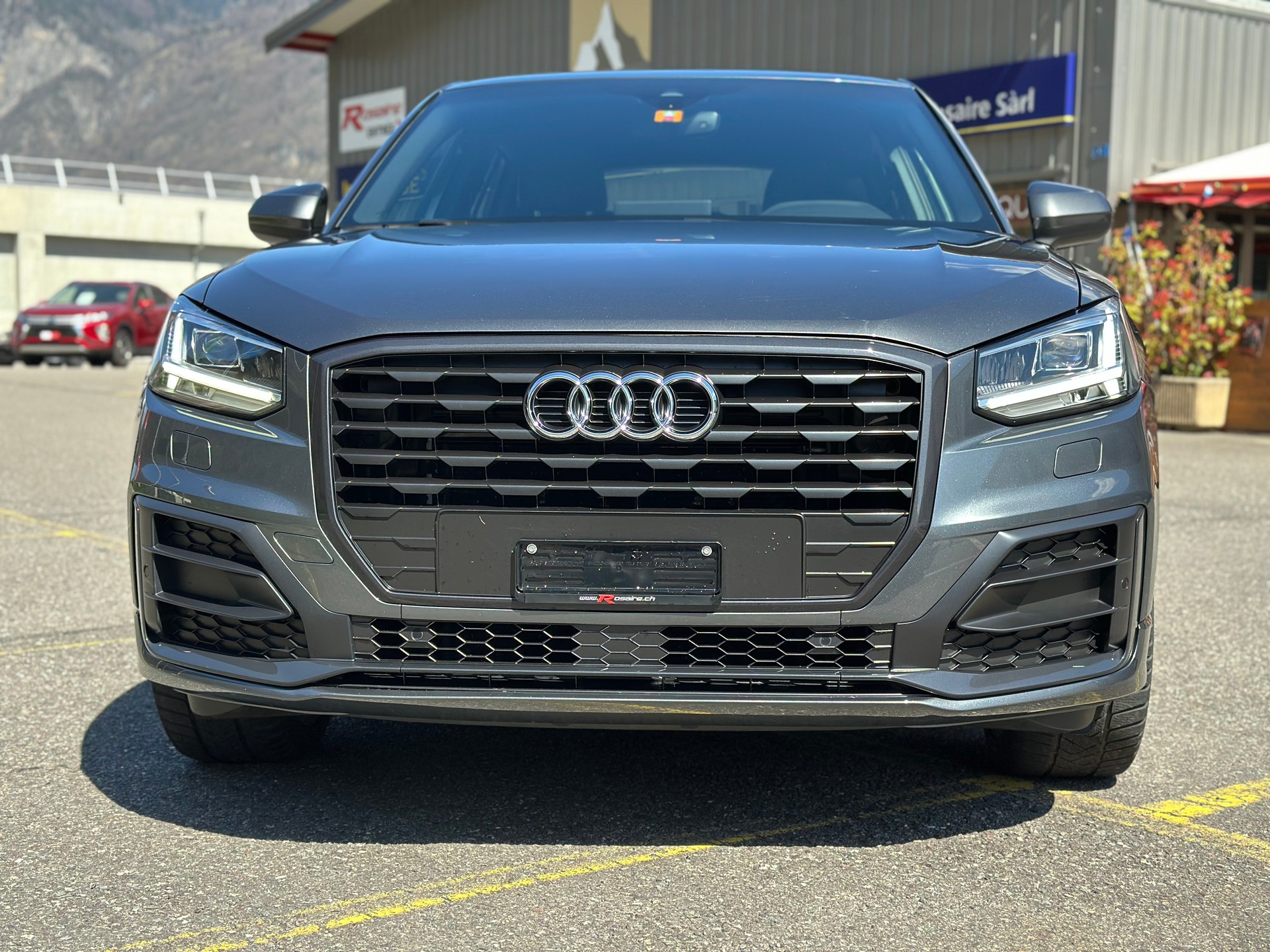 AUDI Q2 35 TFSI Sport S-tronic-showroom-element-3