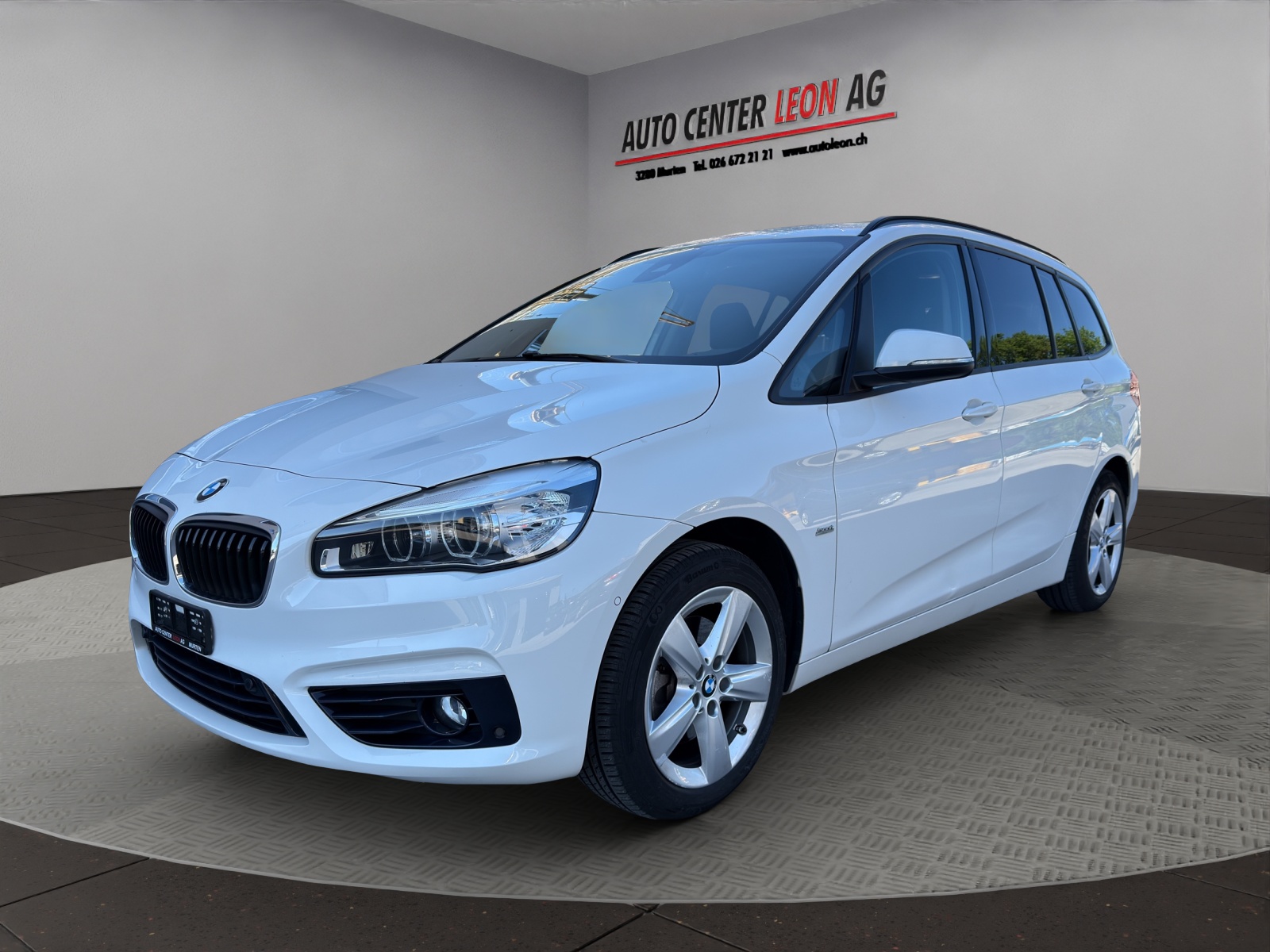 BMW 218d Gran Tourer Steptronic-image-1