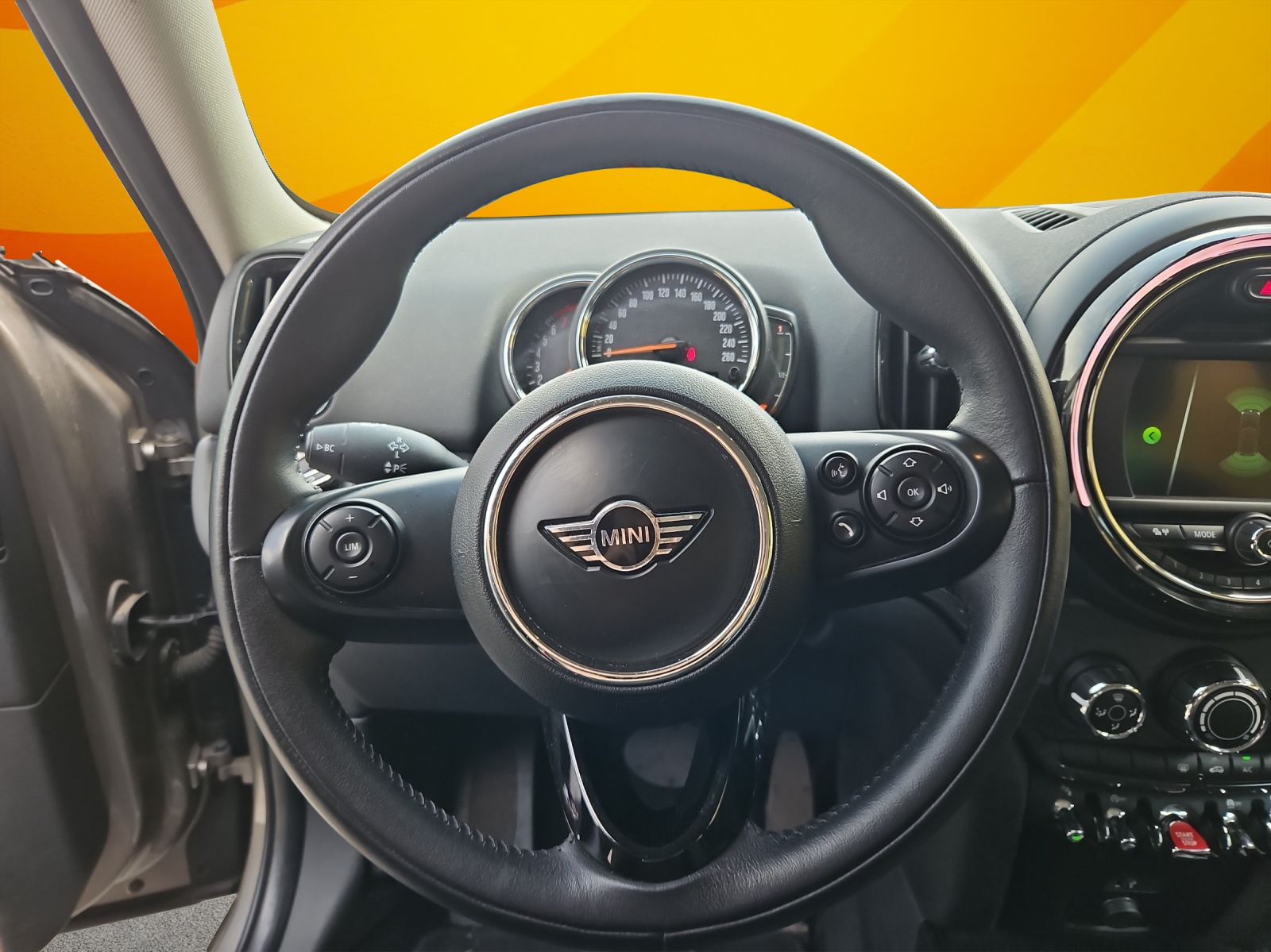 MINI Countryman Cooper FWD Steptronic DKG-image-10