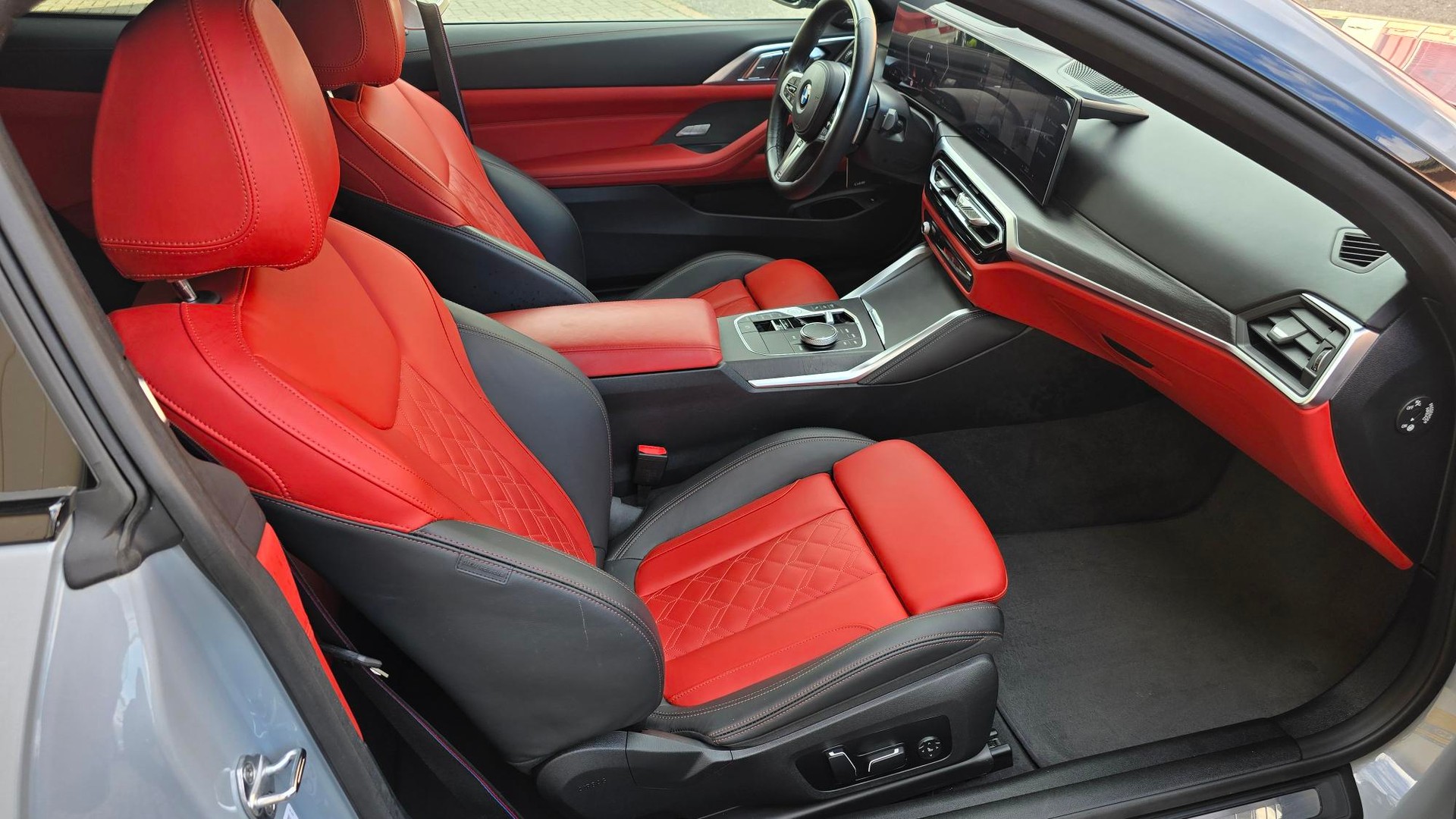 BMW M440i xDrive 48V Coupé Steptronic-image-12