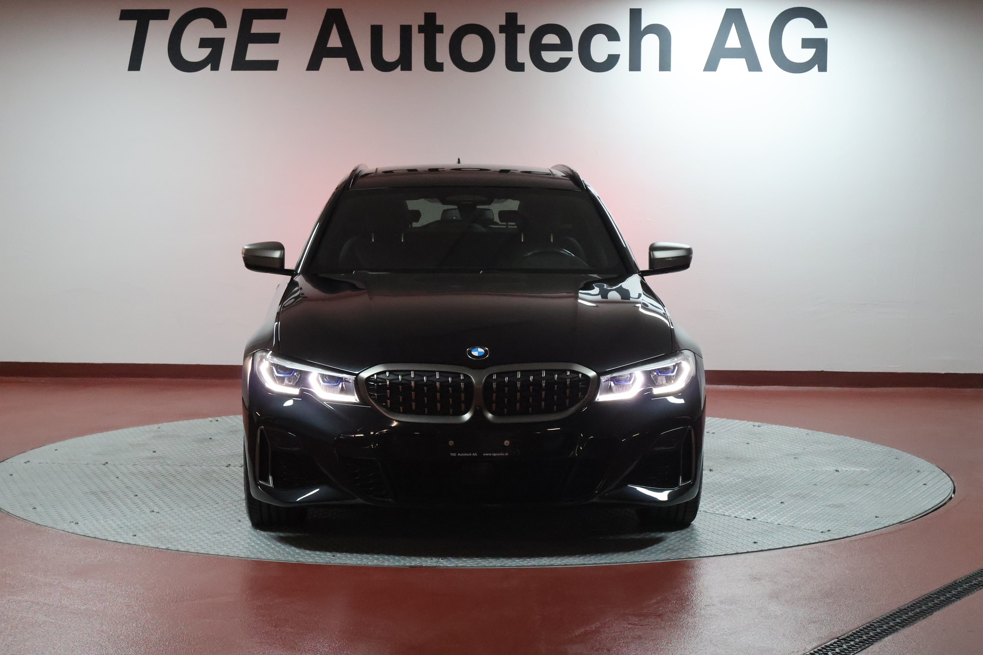 BMW M340d xDrive 48V Touring Steptronic Sport-image-1