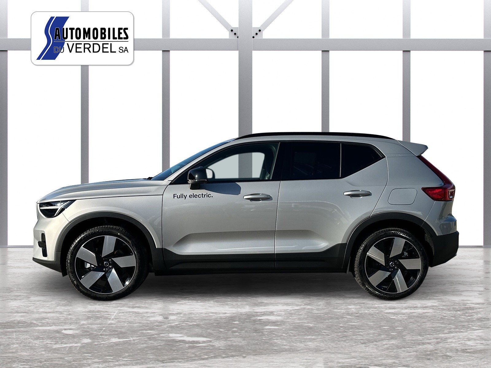 VOLVO XC40 E80 Twin Plus AWD-image-1