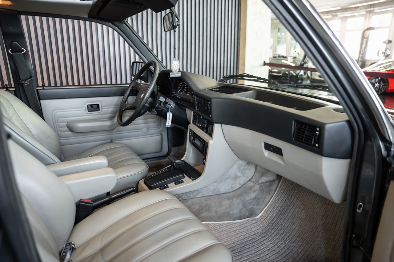 BMW 520i A-image-14