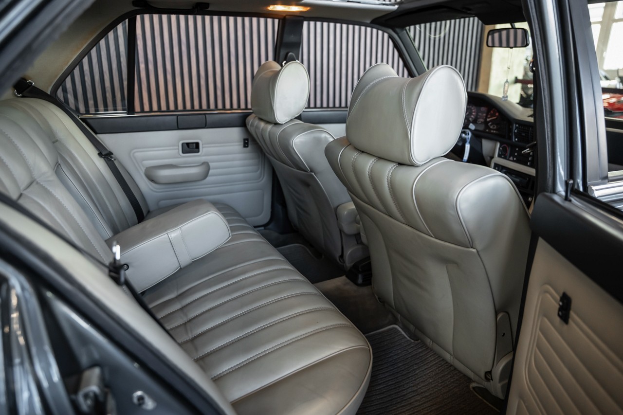 BMW 520i A-image-19