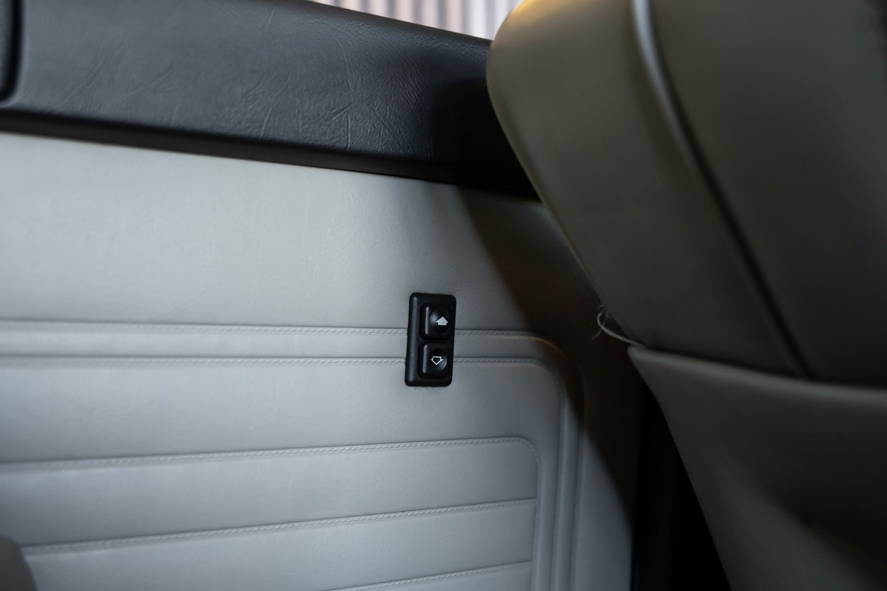BMW 520i A-image-20