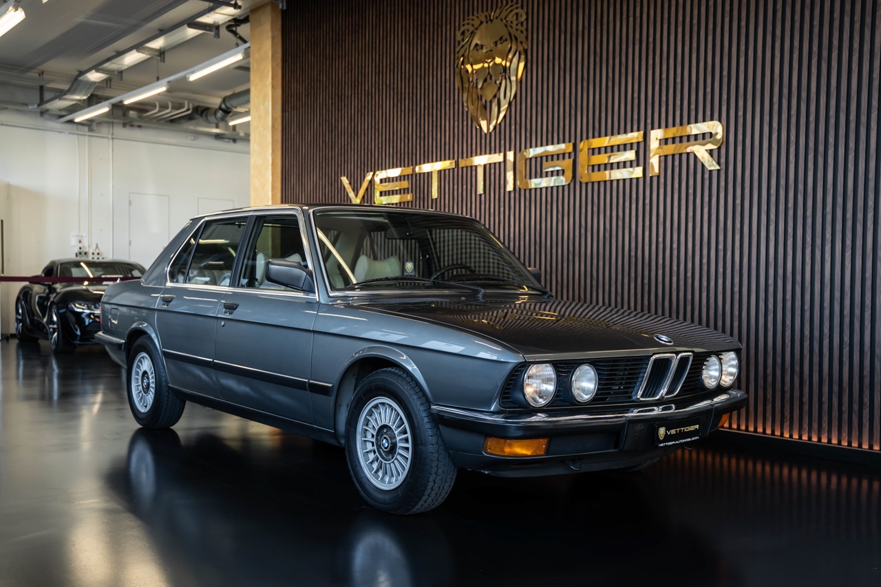 BMW 520i A-image-0