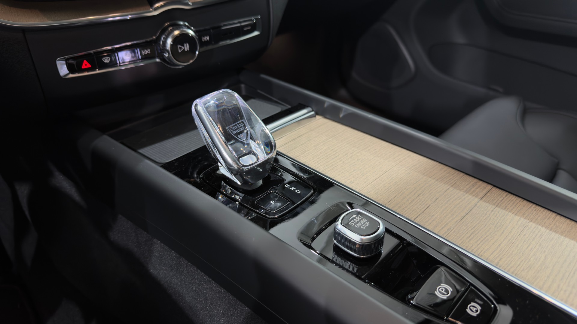 VOLVO XC60 2.0 T6 TE Plus Bright eAW-image-10
