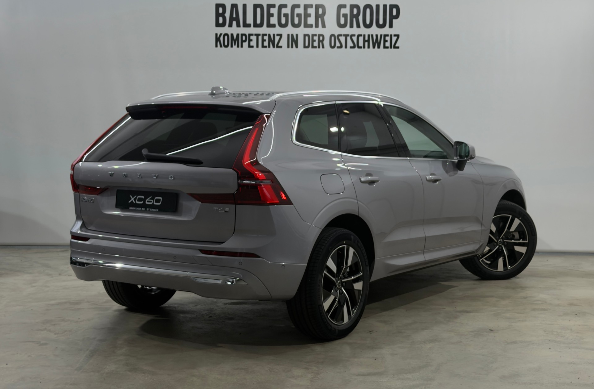 VOLVO XC60 2.0 T6 TE Plus Bright eAW-image-2