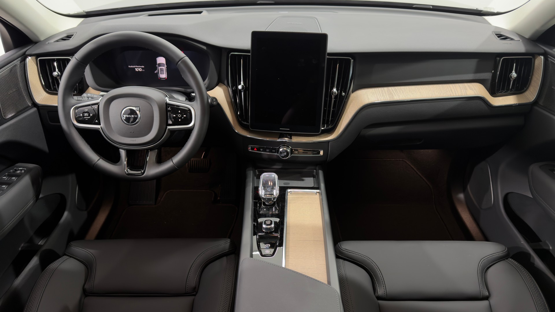 VOLVO XC60 2.0 T6 TE Plus Bright eAW-image-4