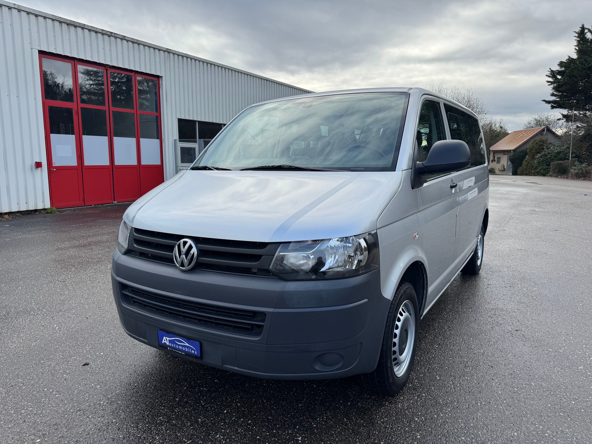 VW T5 2.0 TDI-image-2